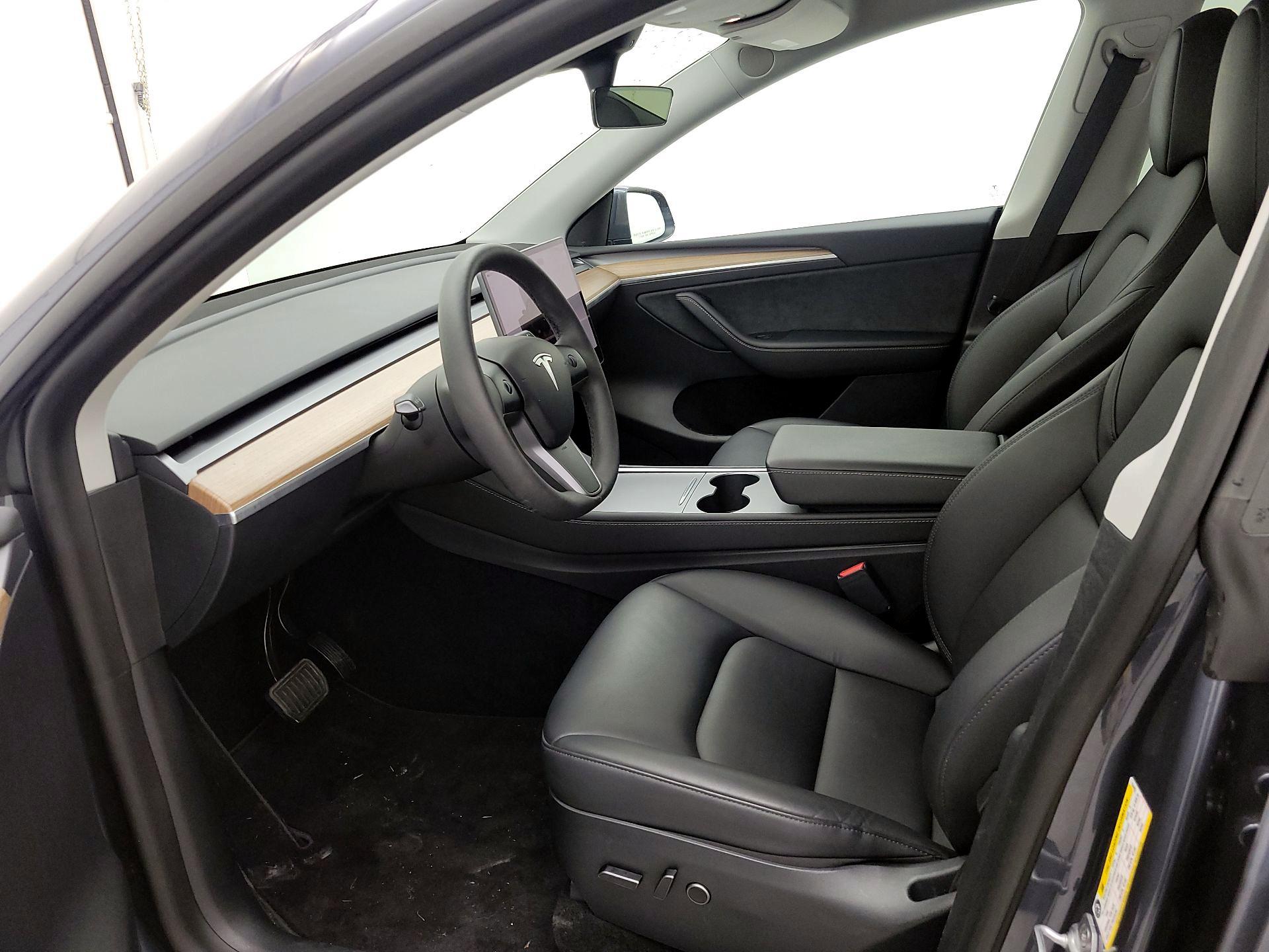 Thumbnail: 2023 Tesla Model Y - 11