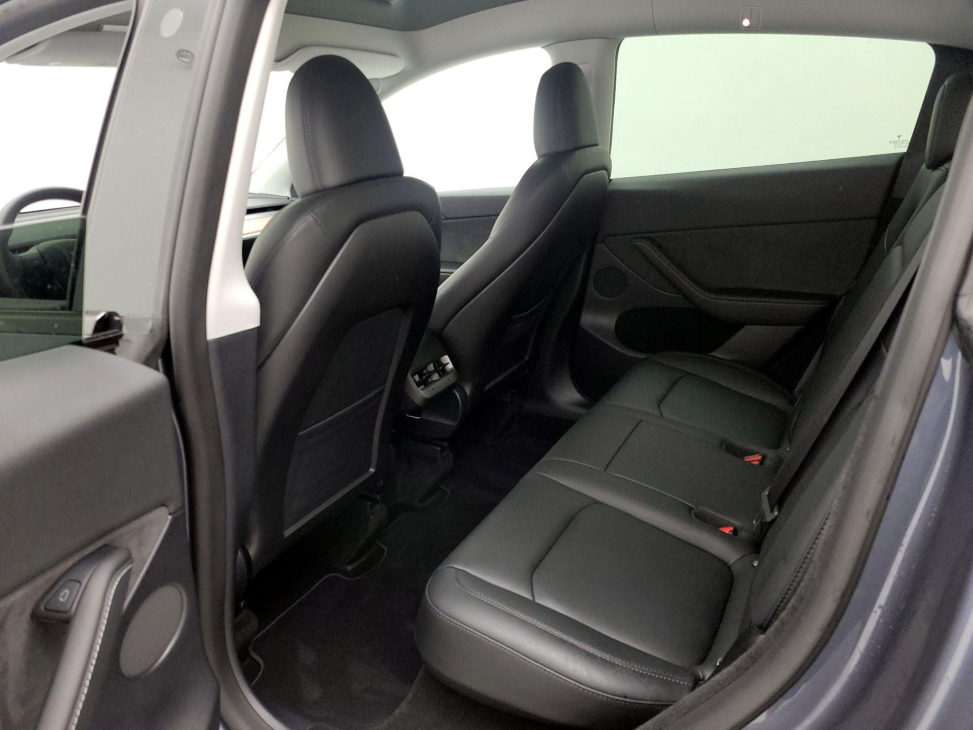 Thumbnail: 2023 Tesla Model Y - 17