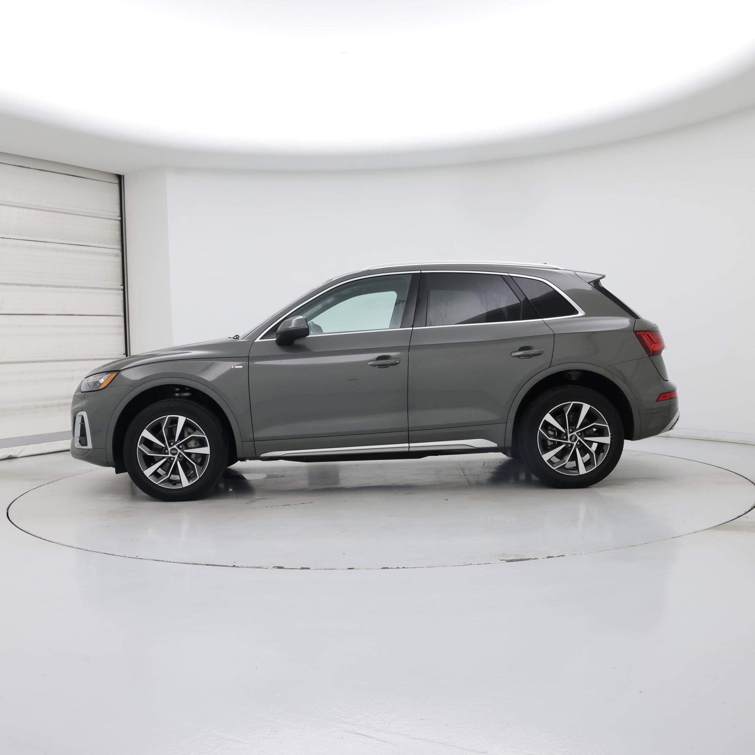 Thumbnail: 2024 Audi Q5 - 3