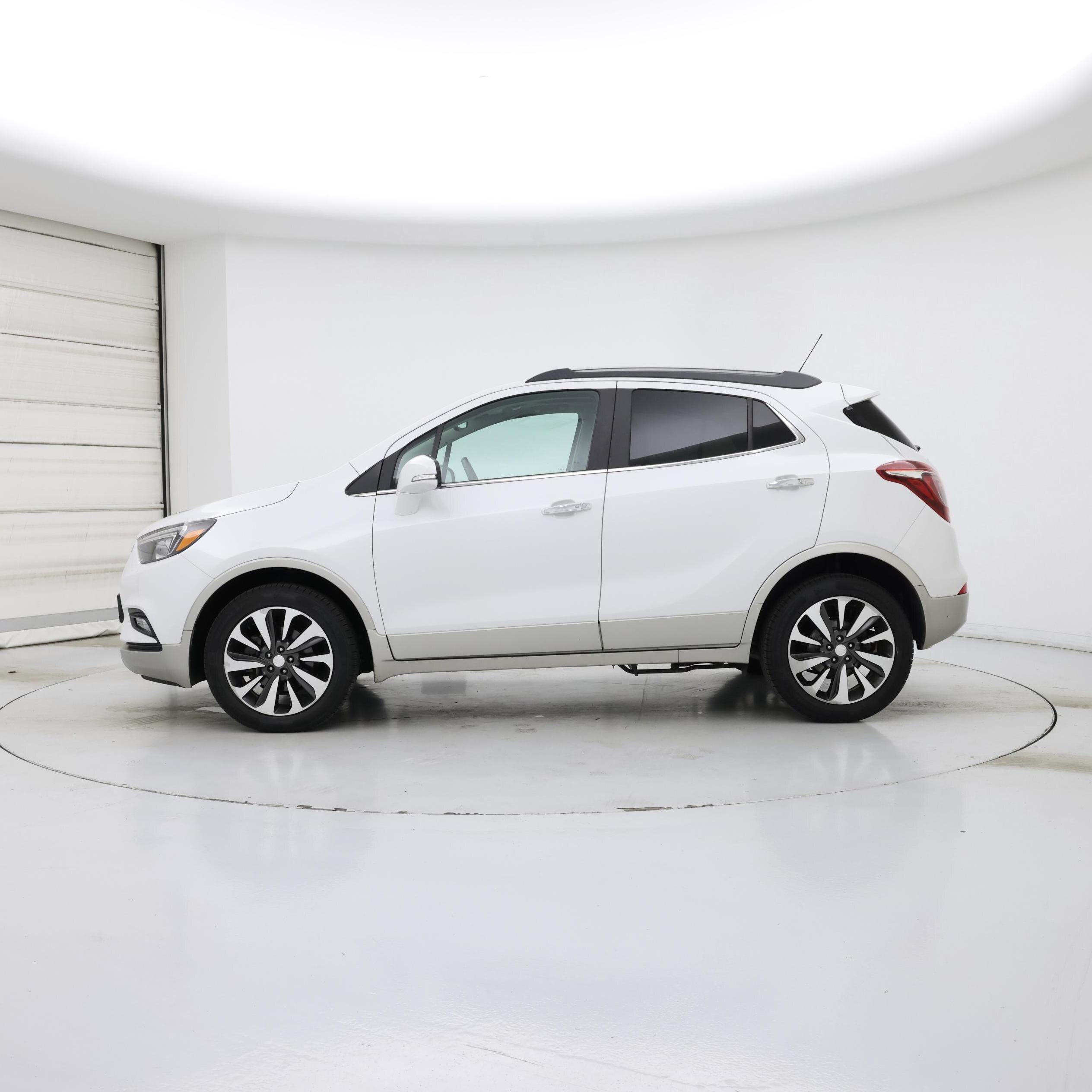 Thumbnail: 2017 Buick Encore - 3