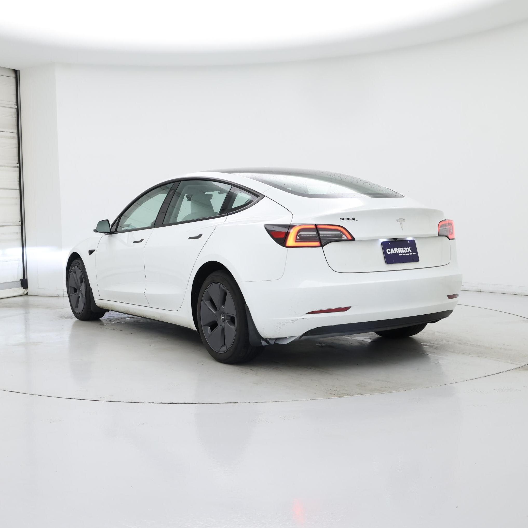Thumbnail: 2023 Tesla Model 3 - 2