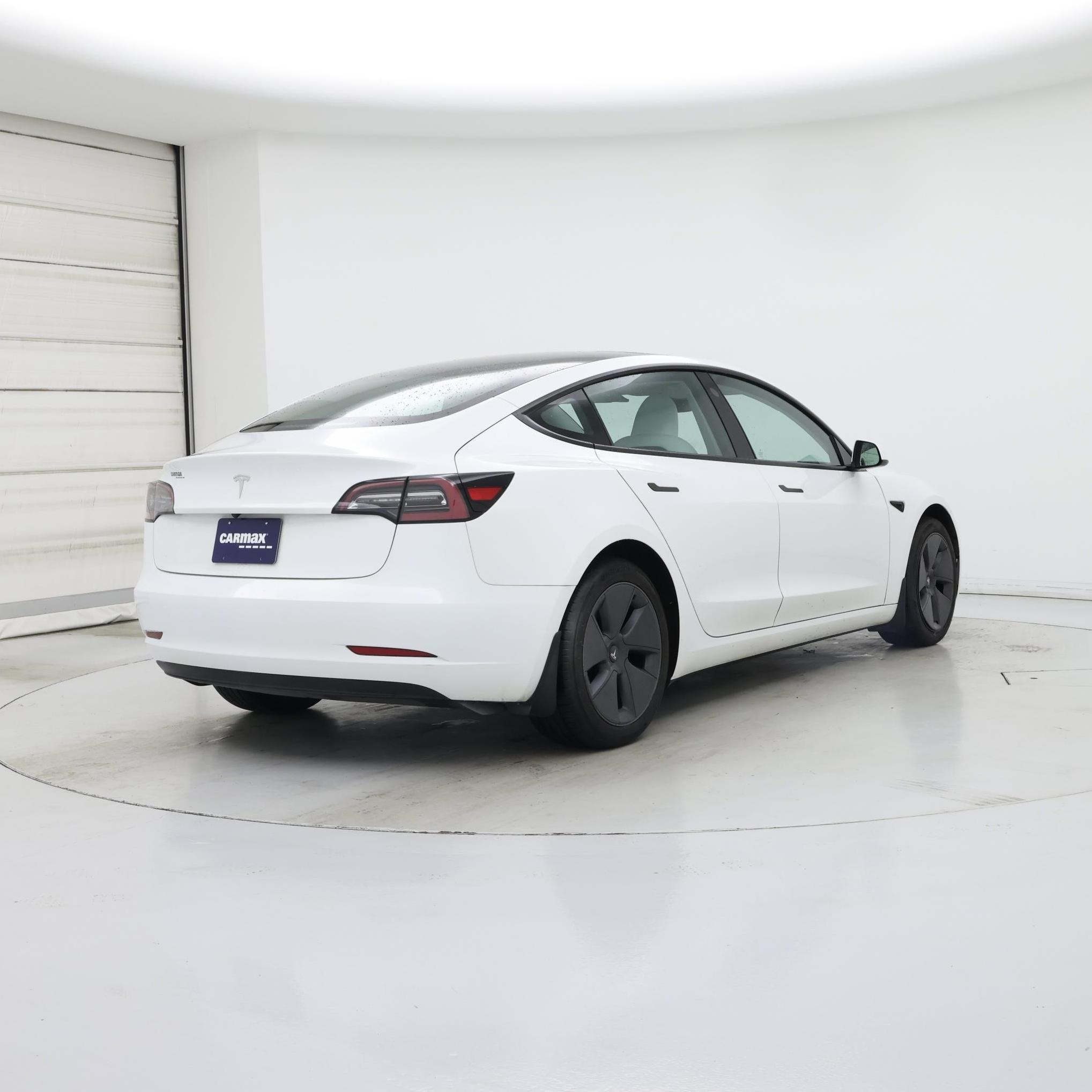 Thumbnail: 2023 Tesla Model 3 - 8
