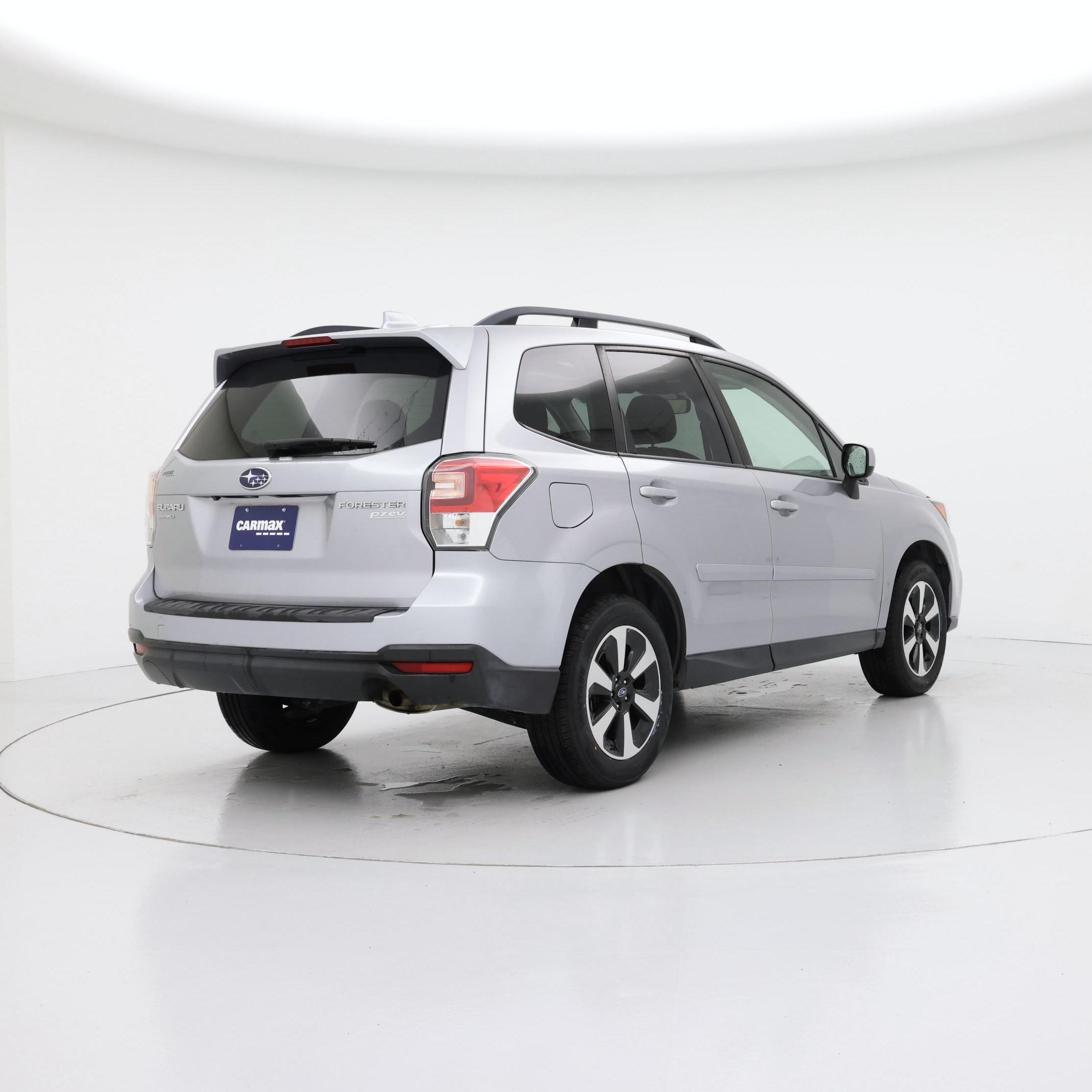 Thumbnail: 2017 Subaru Forester - 8