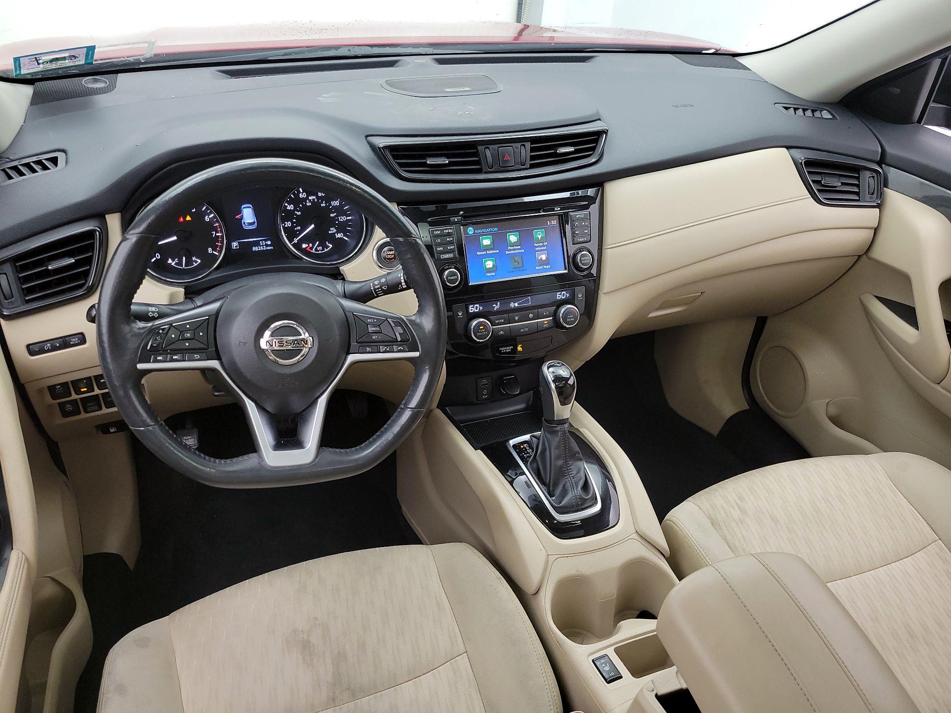 Thumbnail: 2017 Nissan Rogue - 9