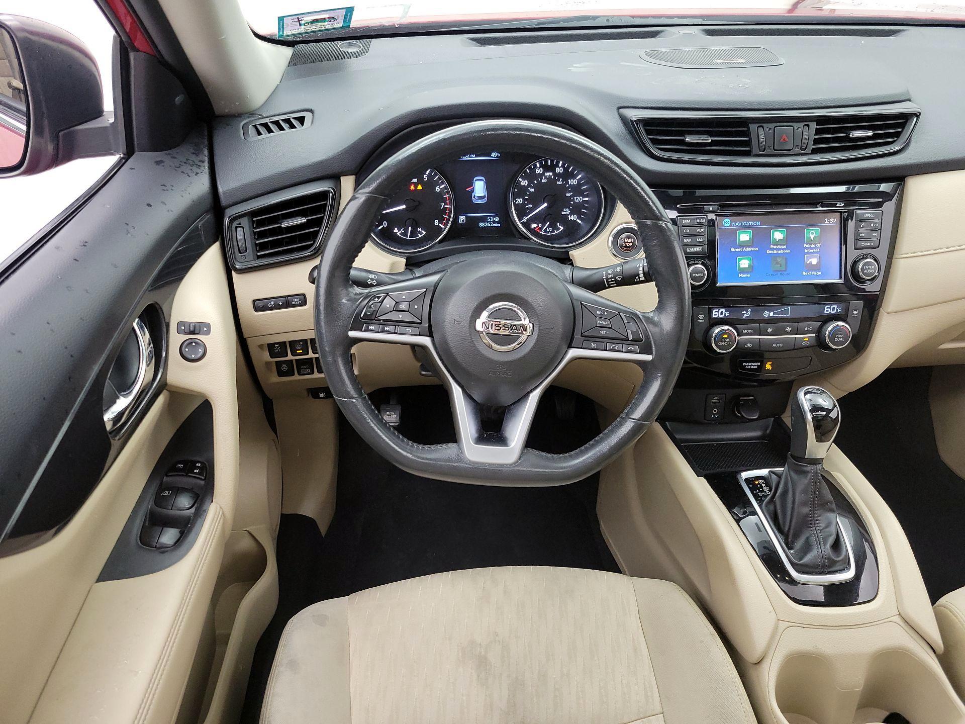 Thumbnail: 2017 Nissan Rogue - 10