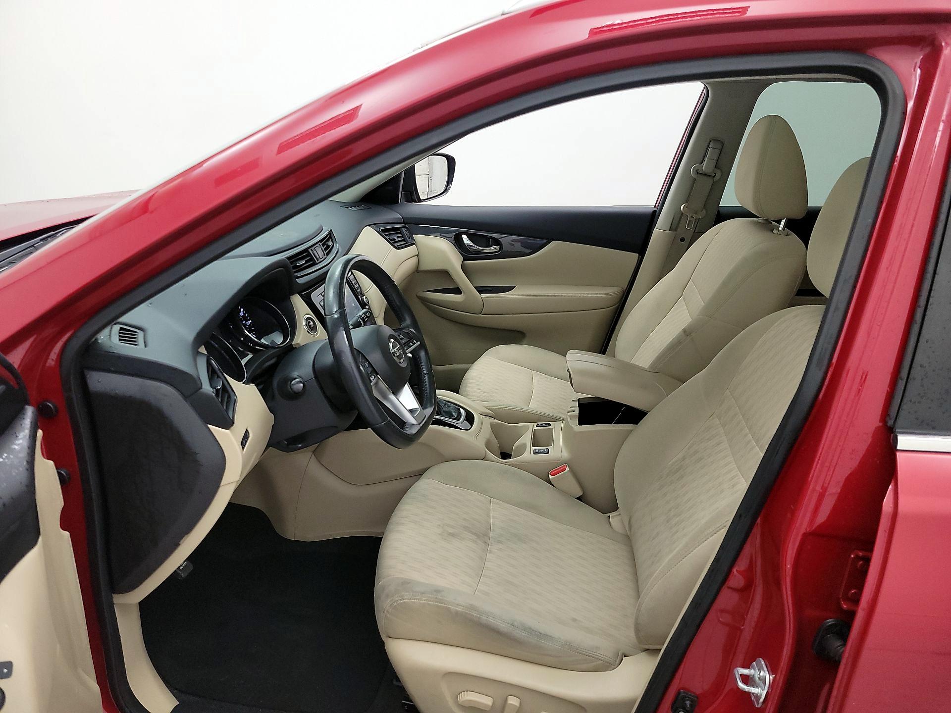 Thumbnail: 2017 Nissan Rogue - 11