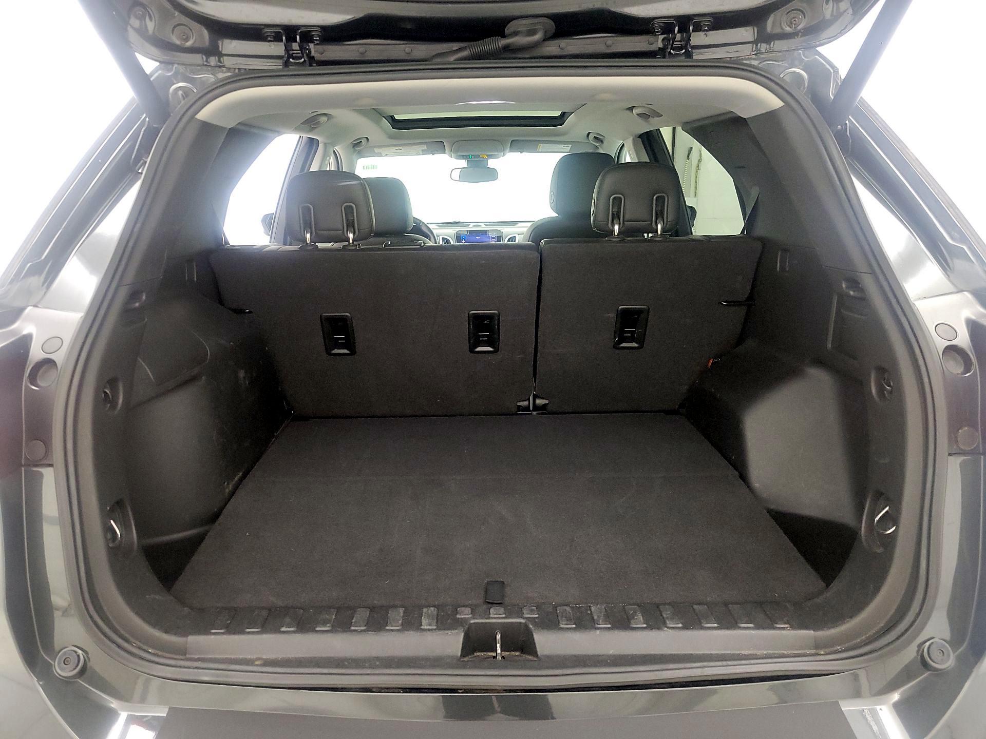 Thumbnail: 2020 Chevrolet Equinox - 19