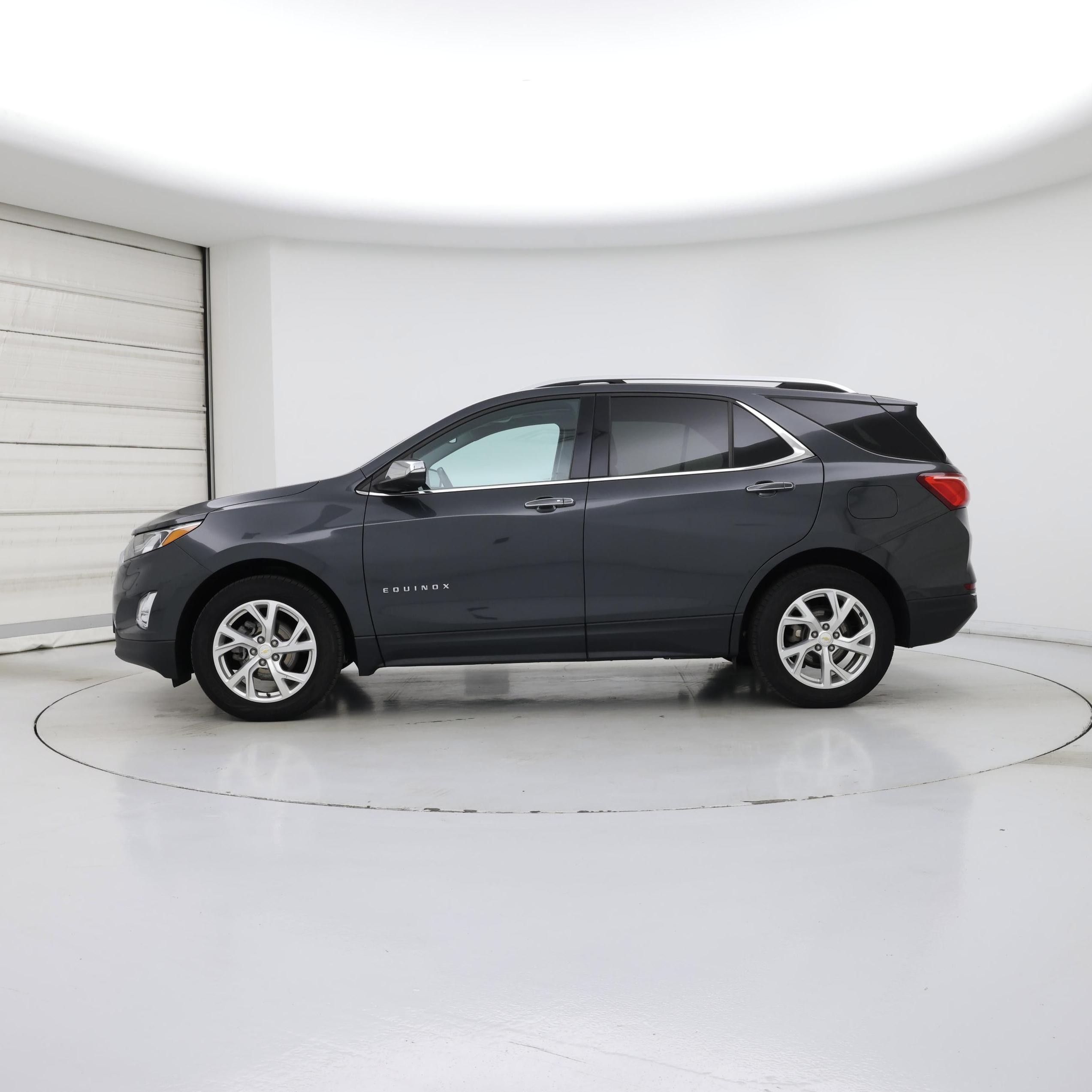 Thumbnail: 2020 Chevrolet Equinox - 3