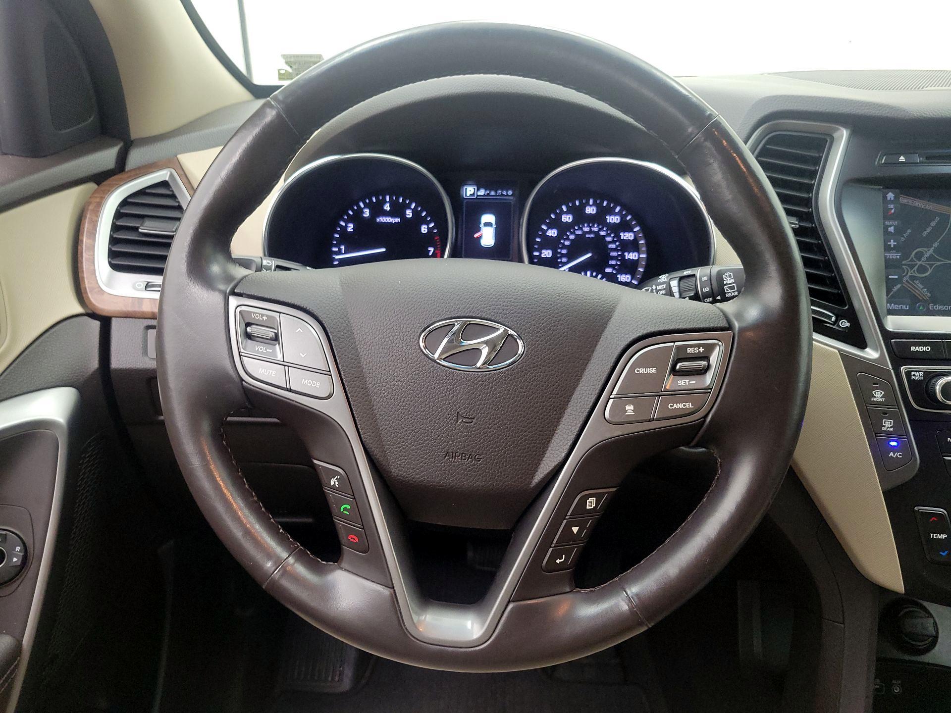 Thumbnail: 2018 Hyundai Santa Fe - 10