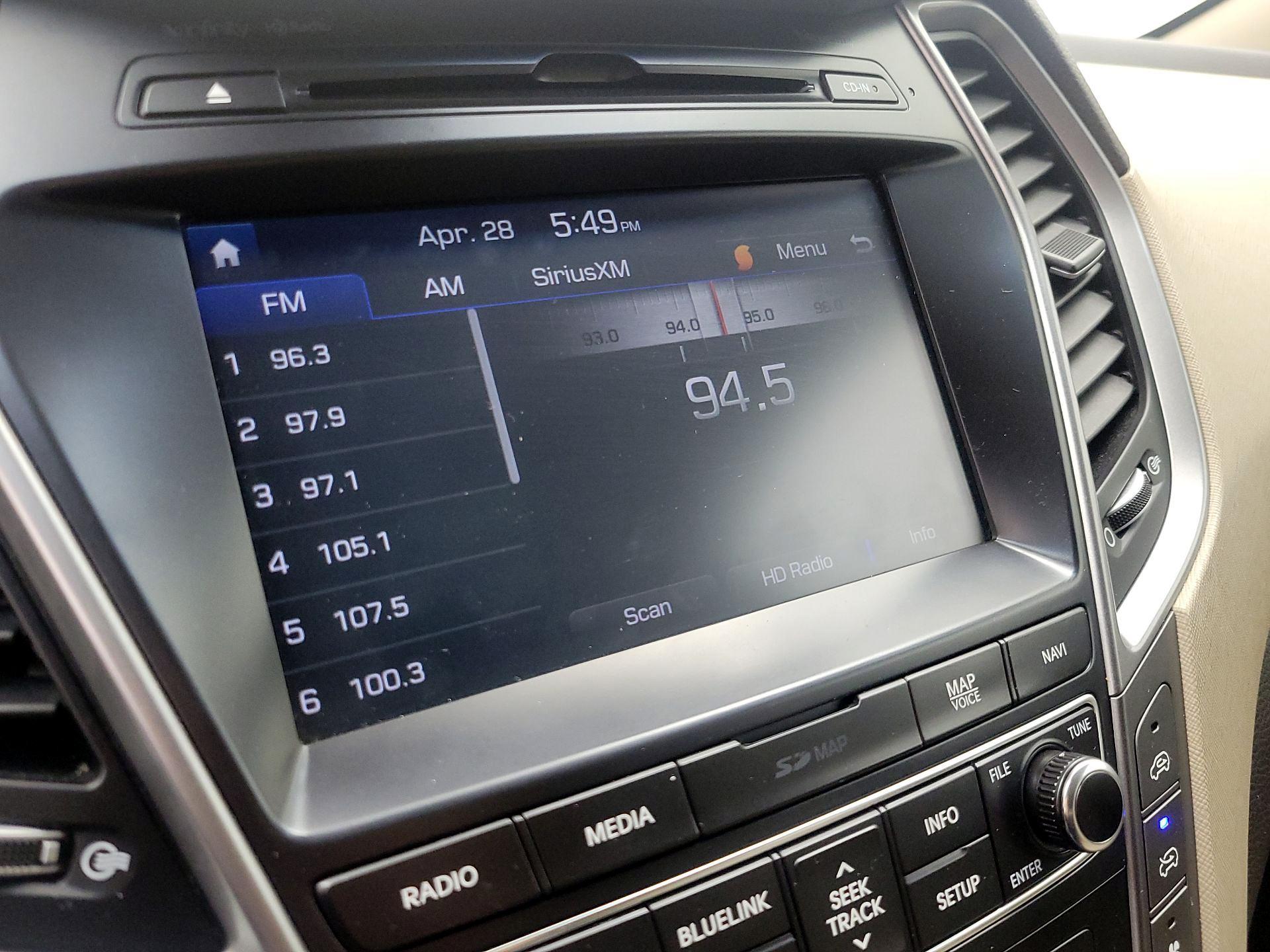 Thumbnail: 2018 Hyundai Santa Fe - 16