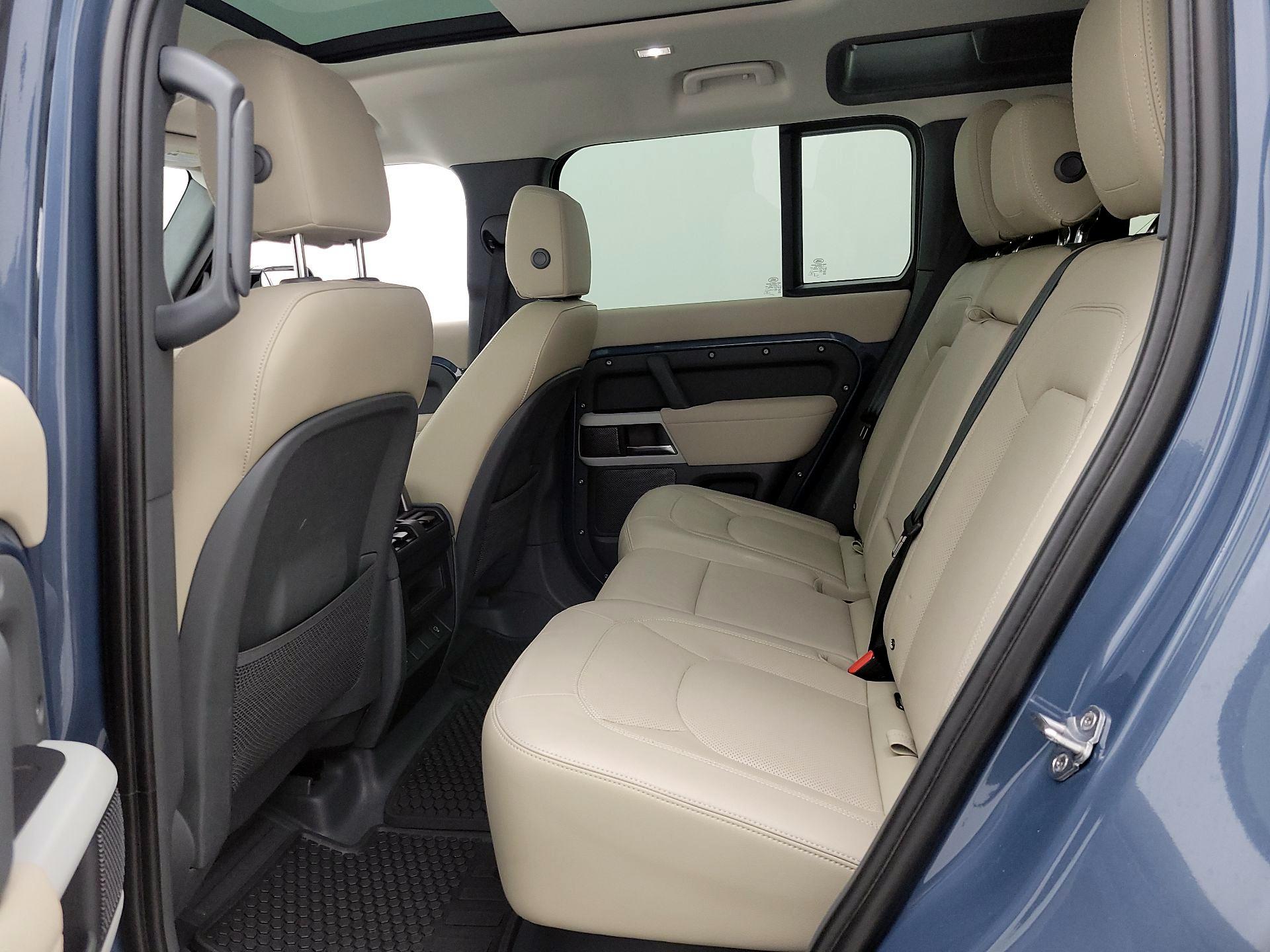 Thumbnail: 2023 Land Rover Defender - 19