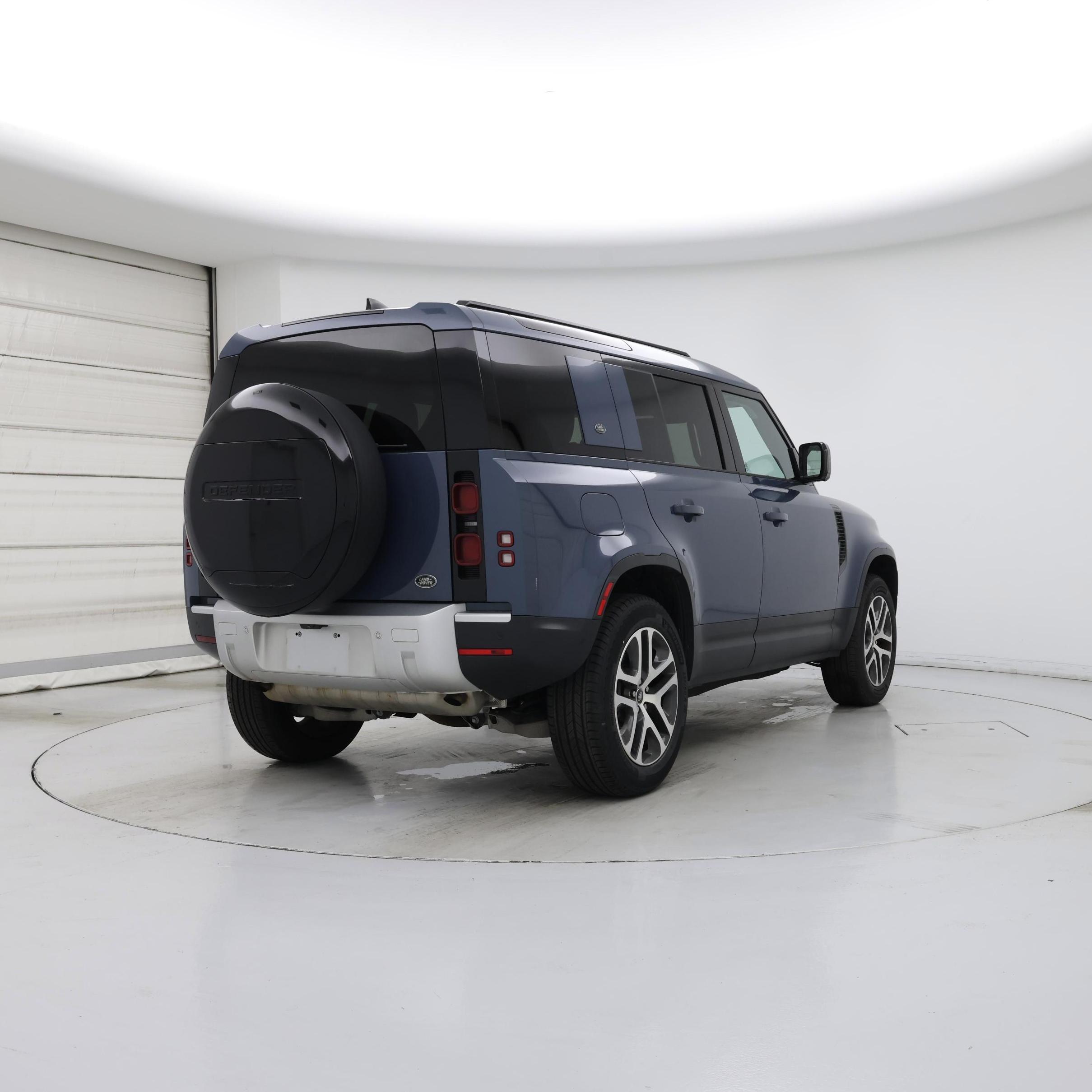 Thumbnail: 2023 Land Rover Defender - 8
