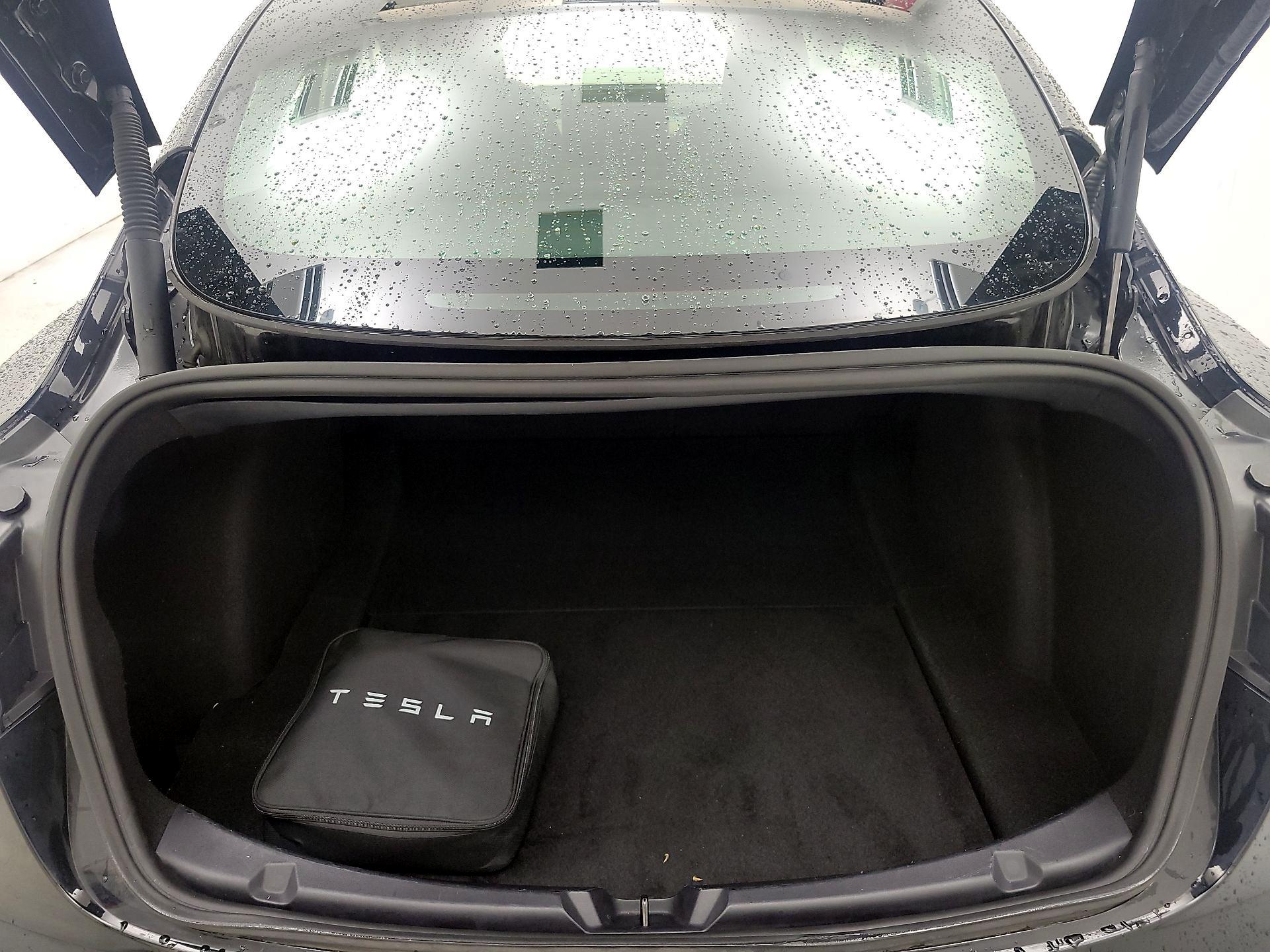 Thumbnail: 2022 Tesla Model 3 - 19