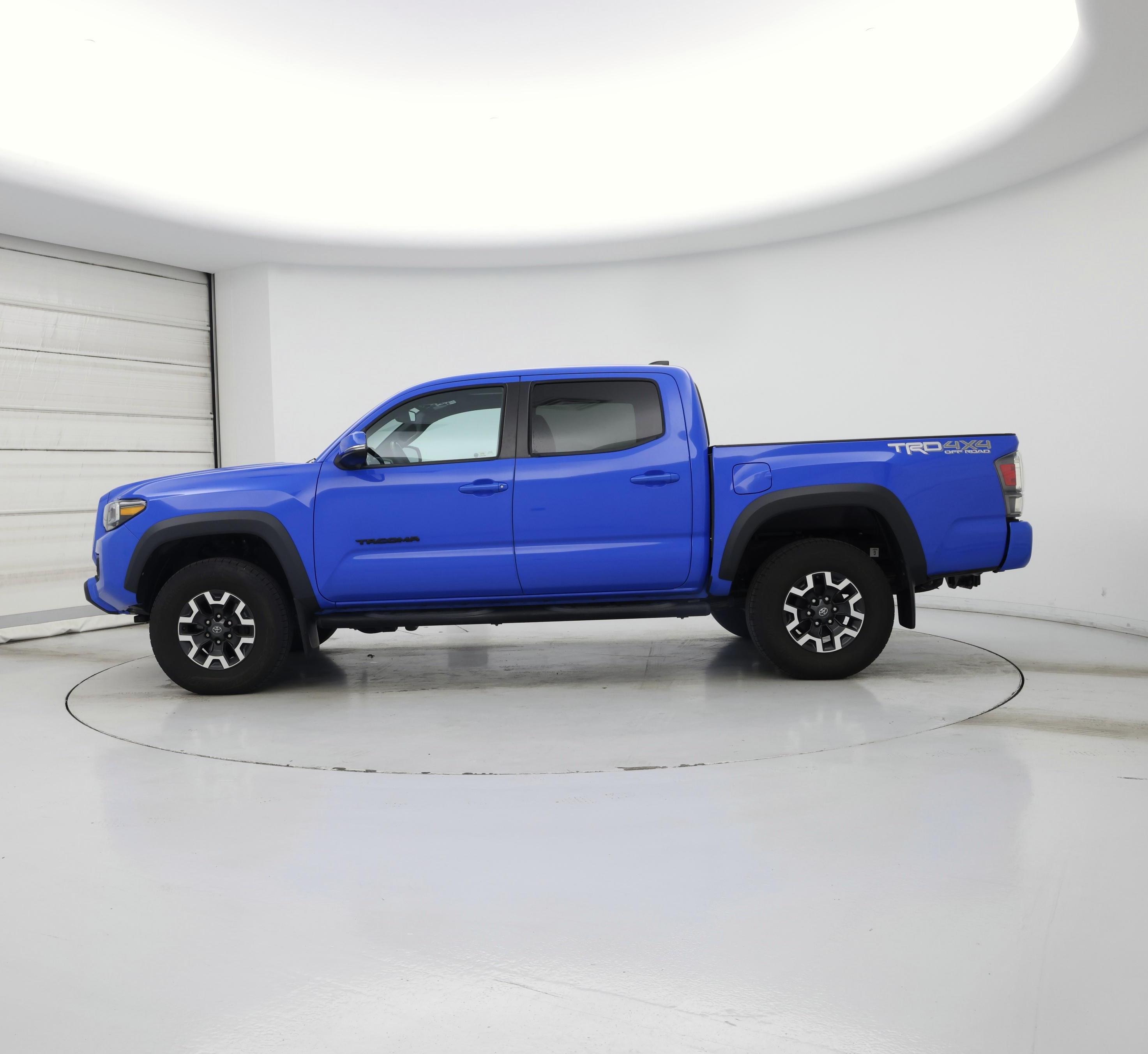 Thumbnail: 2021 Toyota Tacoma - 3