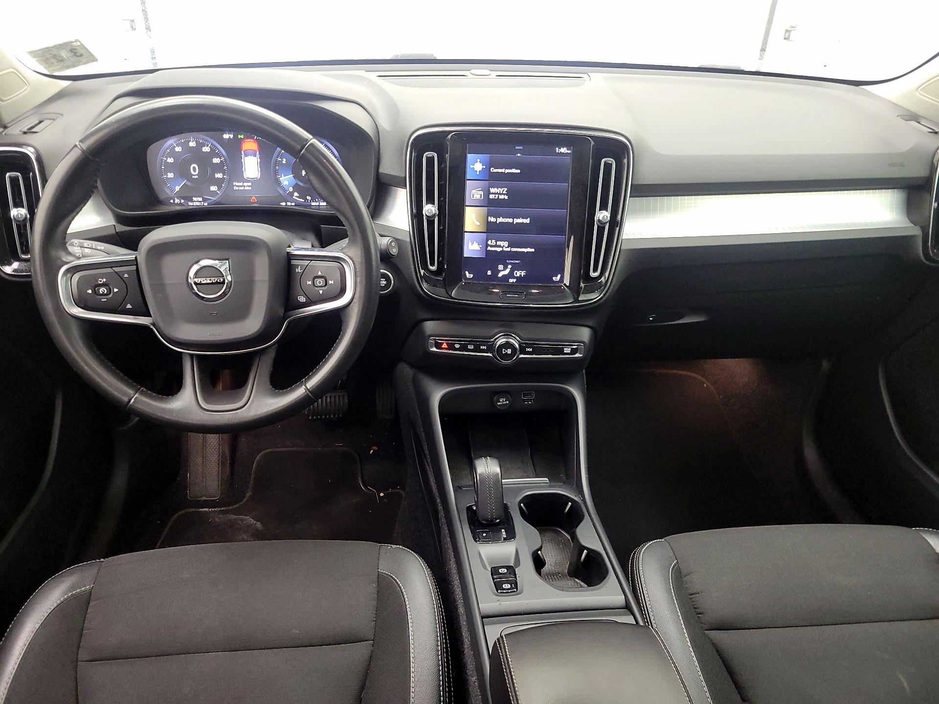 Thumbnail: 2020 Volvo XC40 - 9