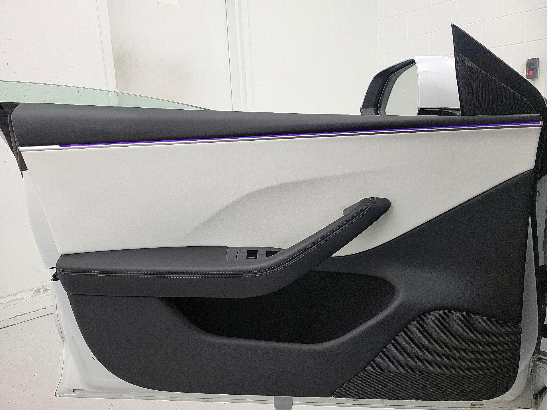 Thumbnail: 2025 Tesla Model 3 - 12