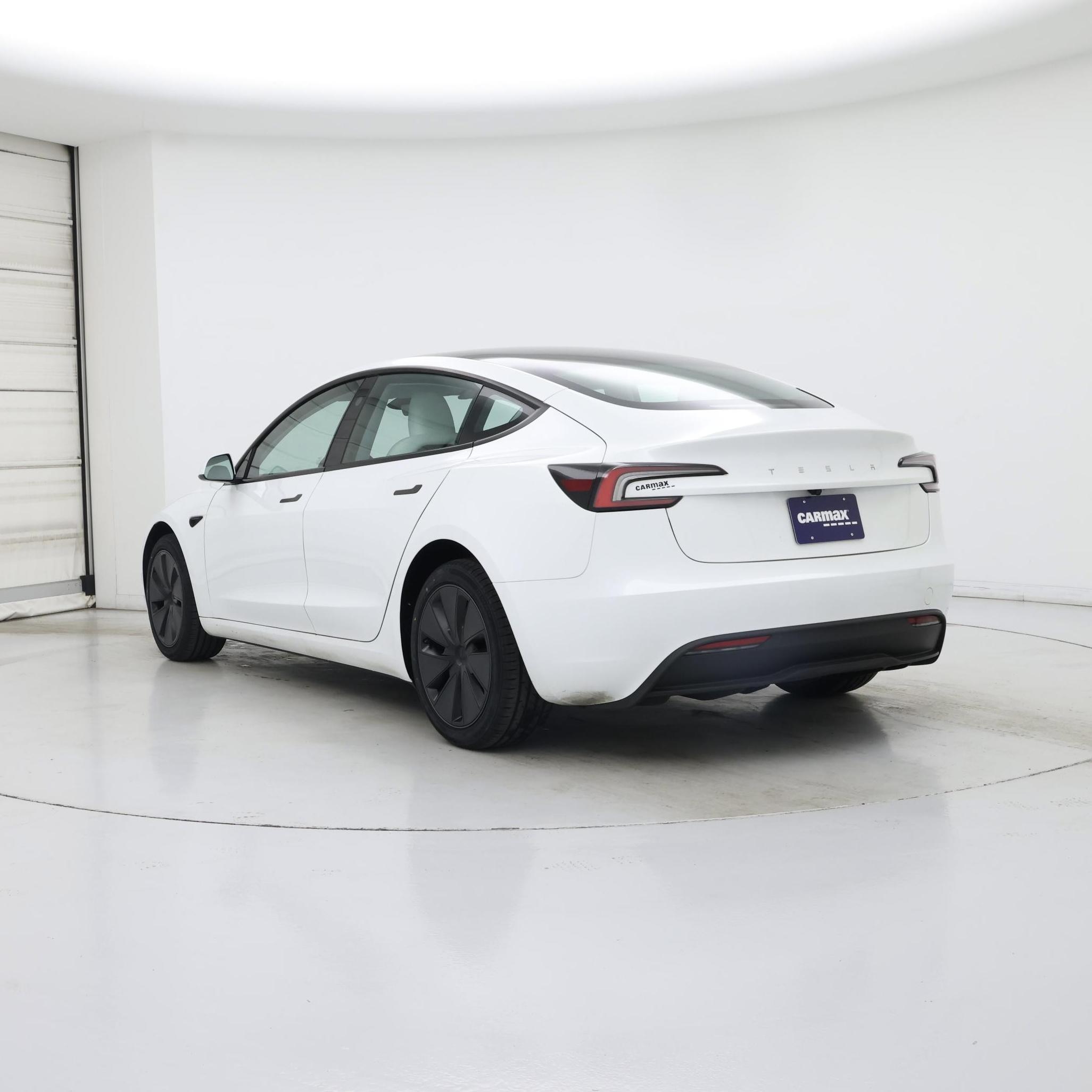 Thumbnail: 2025 Tesla Model 3 - 2