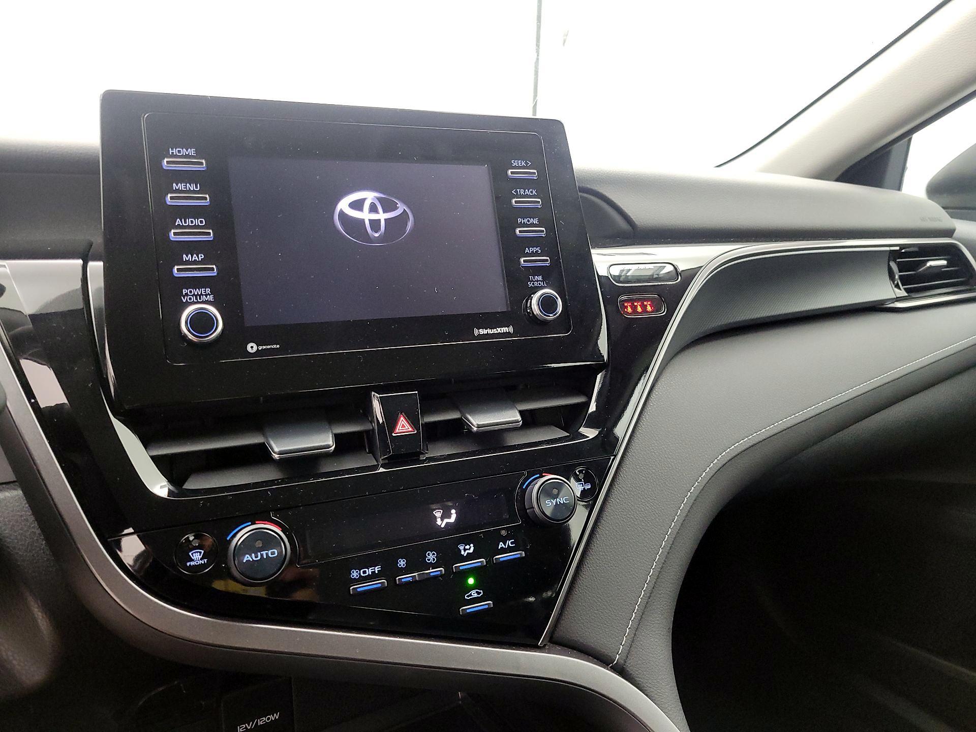 Thumbnail: 2022 Toyota Camry - 17