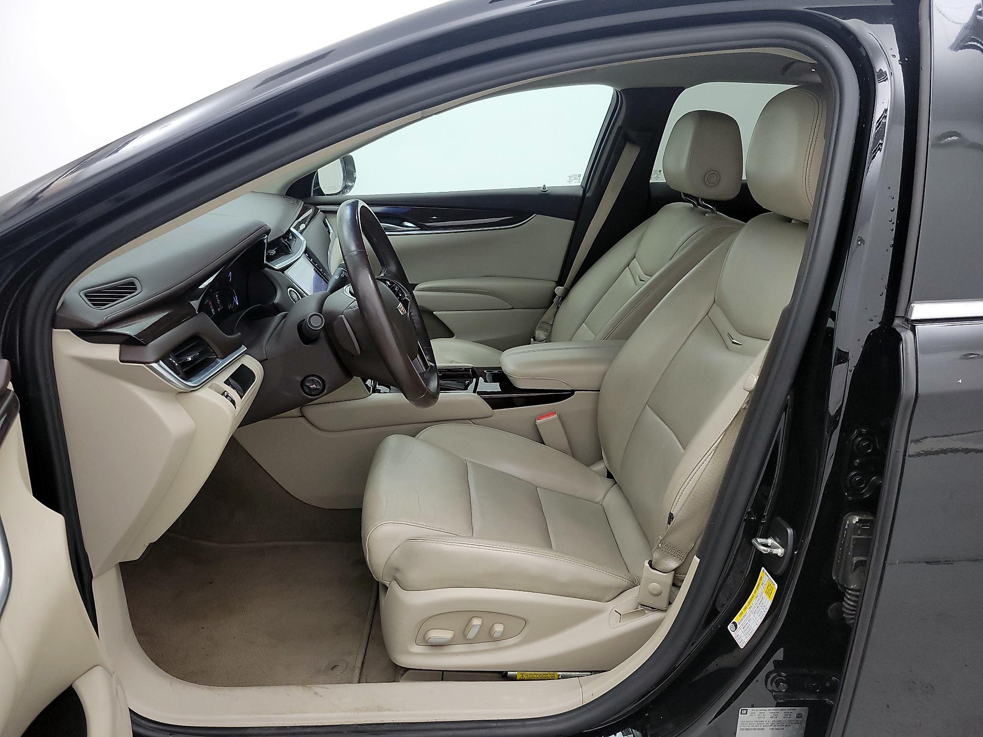 Thumbnail: 2017 Cadillac XTS - 11