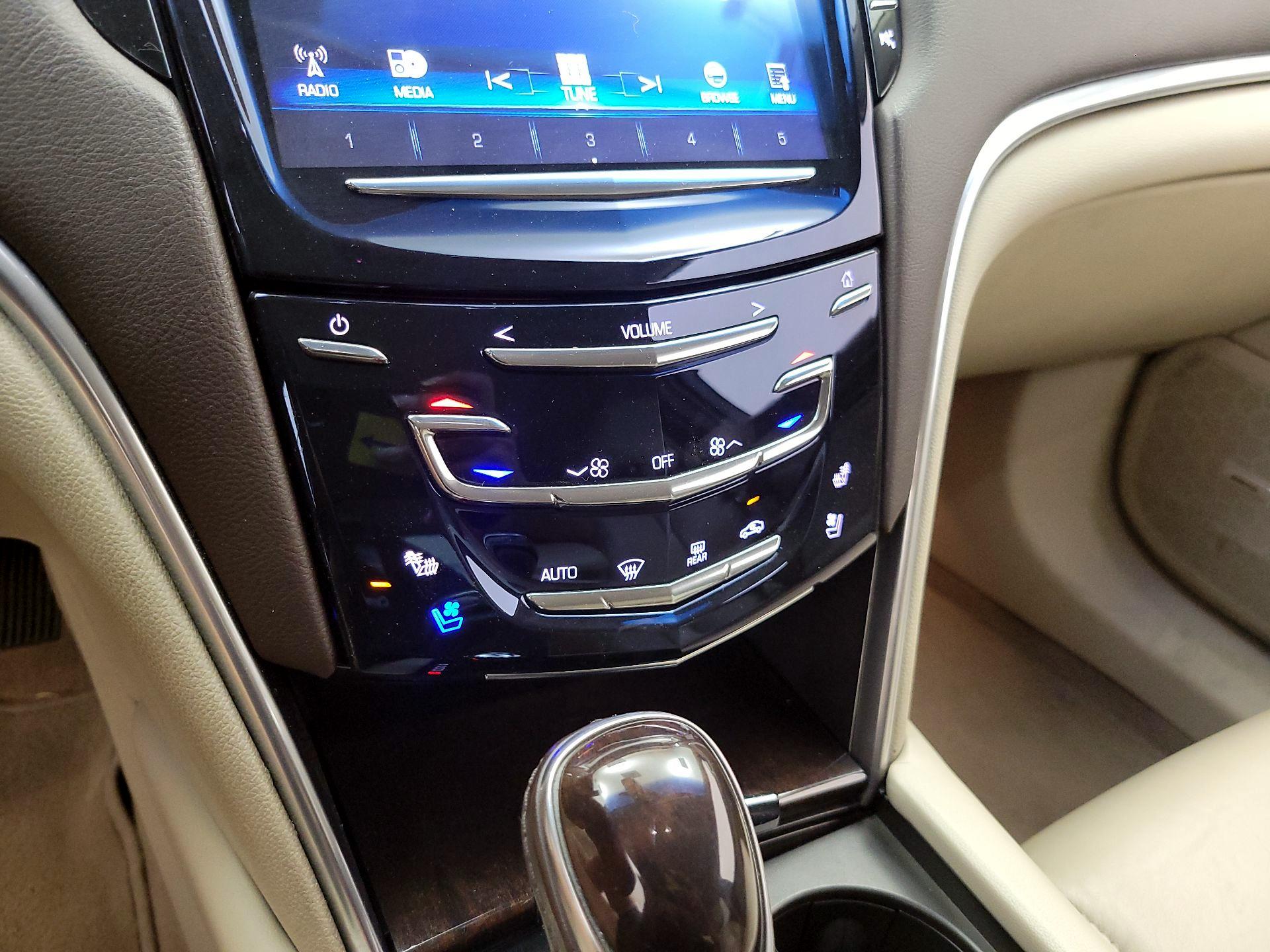 Thumbnail: 2017 Cadillac XTS - 17