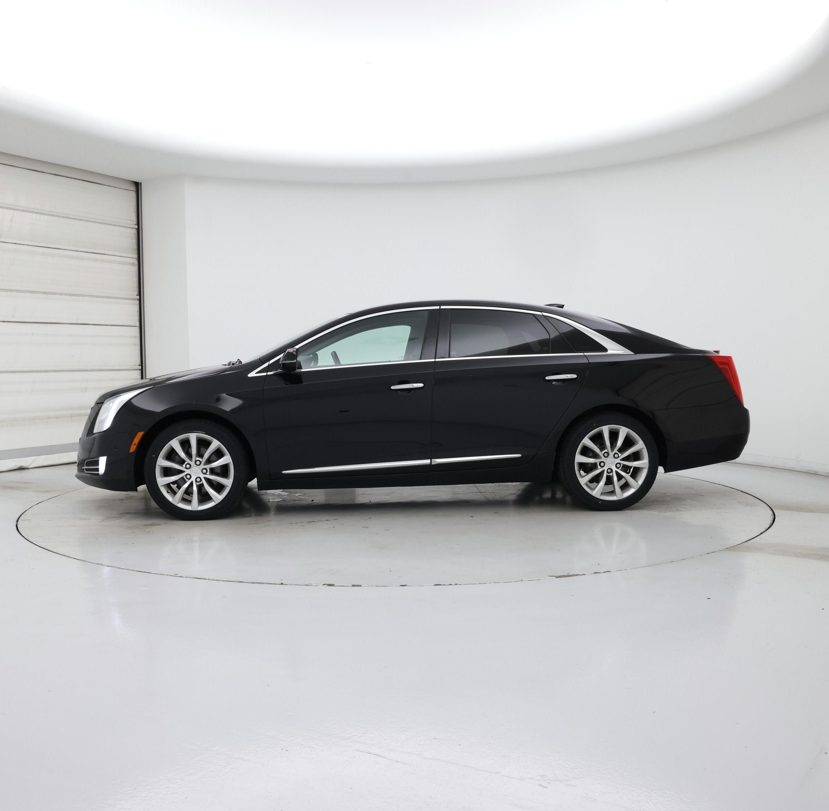 Thumbnail: 2017 Cadillac XTS - 3