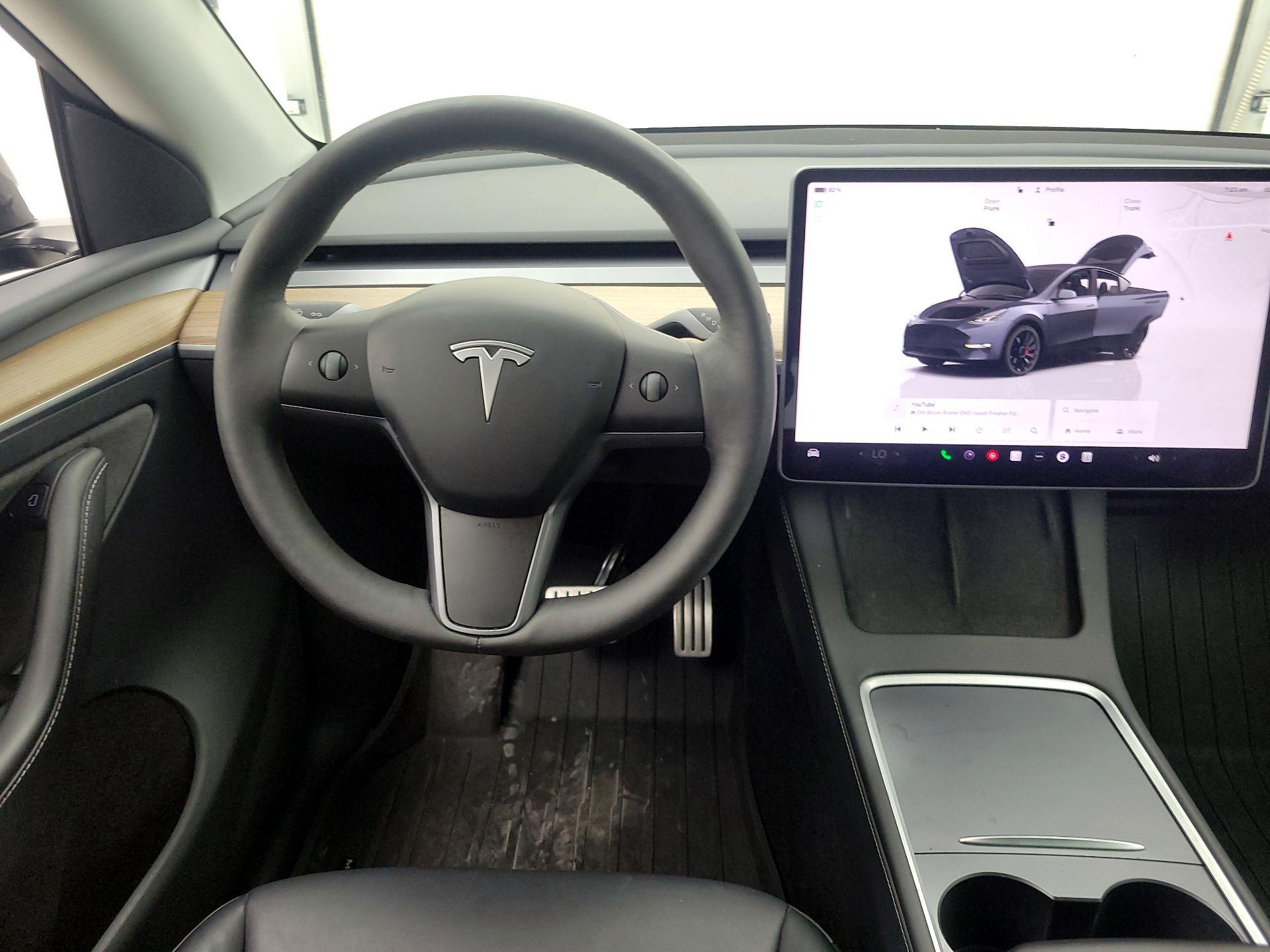 Thumbnail: 2023 Tesla Model Y - 10