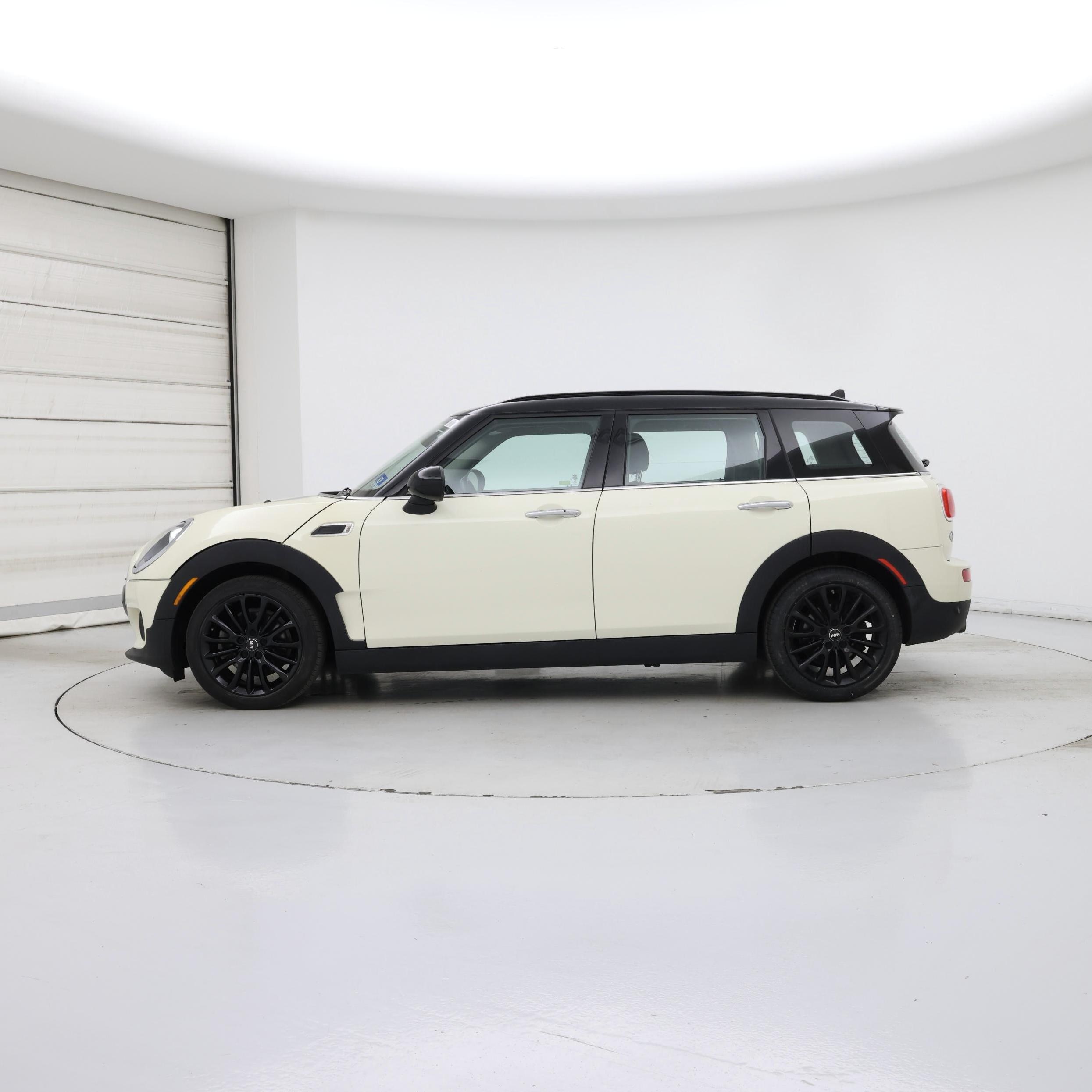 Thumbnail: 2017 MINI Cooper Clubman - 3