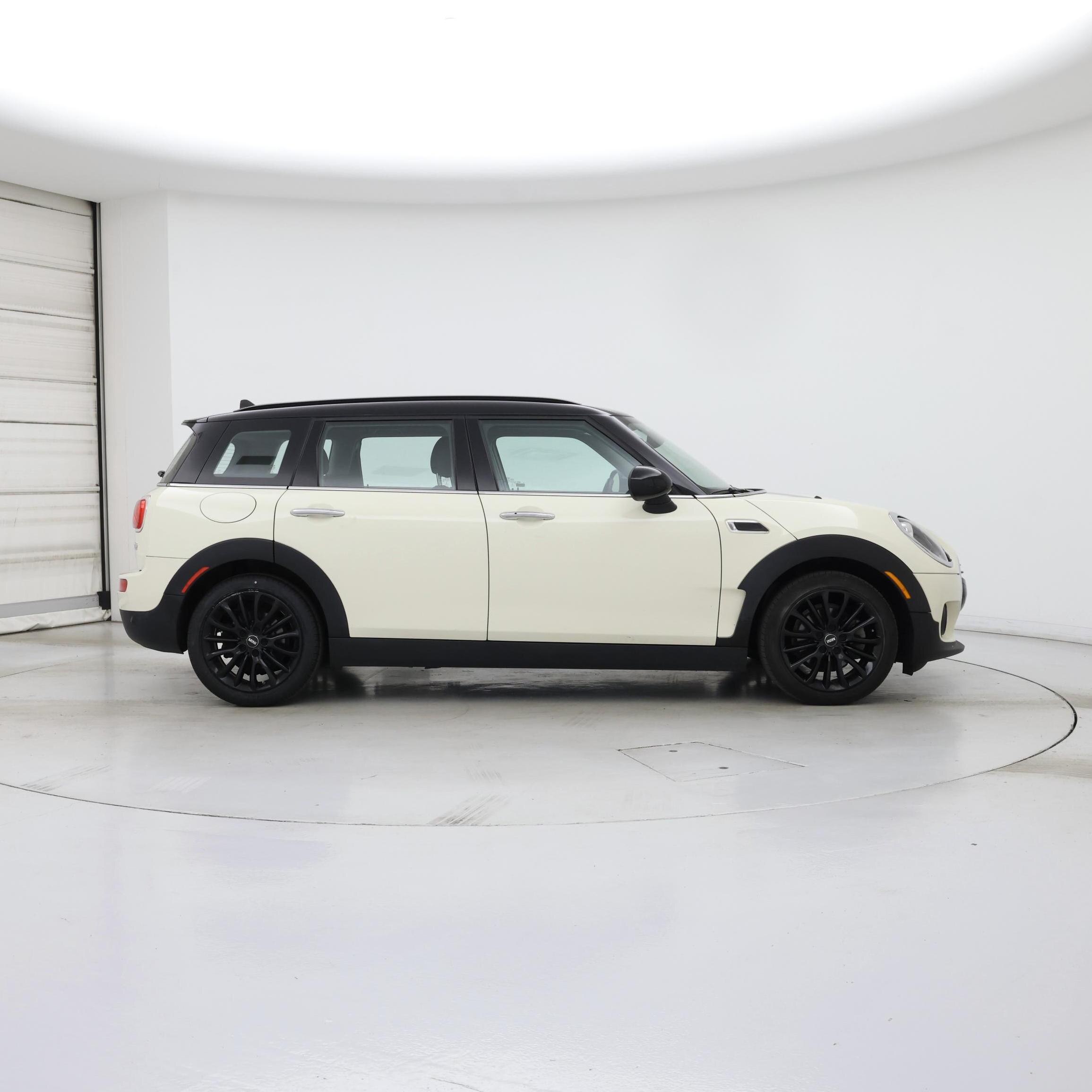 Thumbnail: 2017 MINI Cooper Clubman - 7