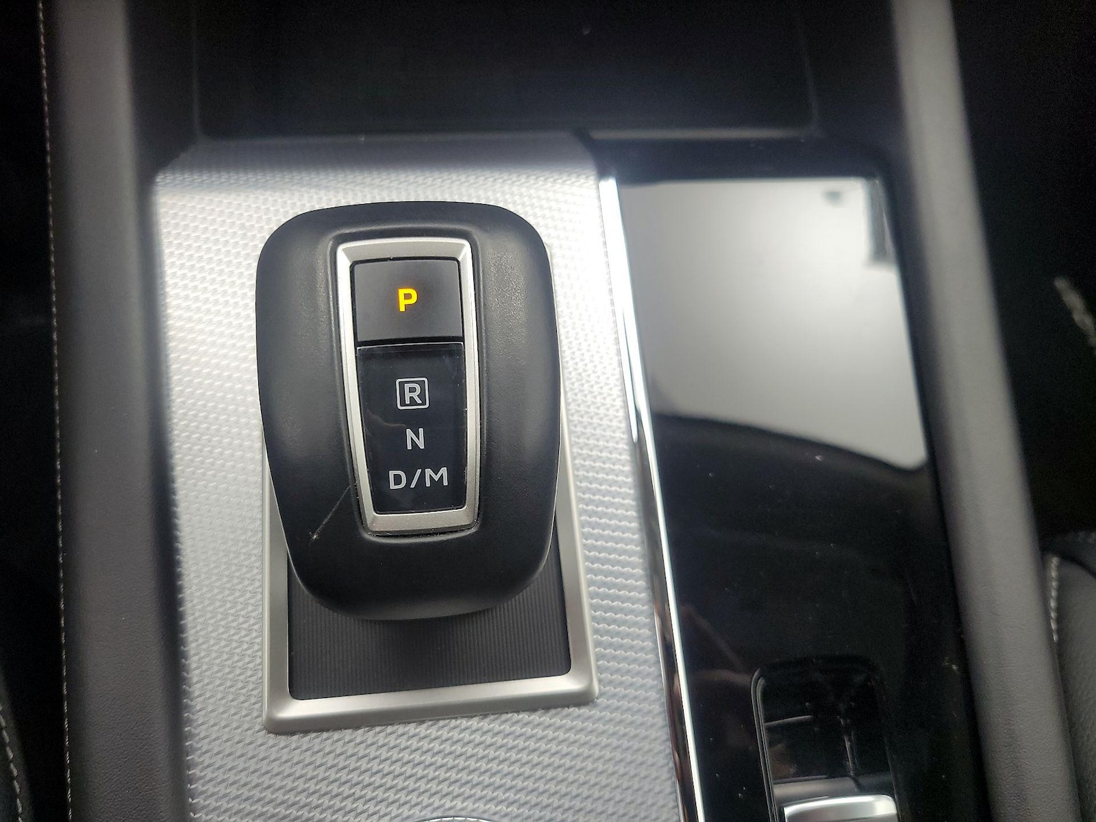 2024 Mitsubishi Outlander SEL - Photo 19