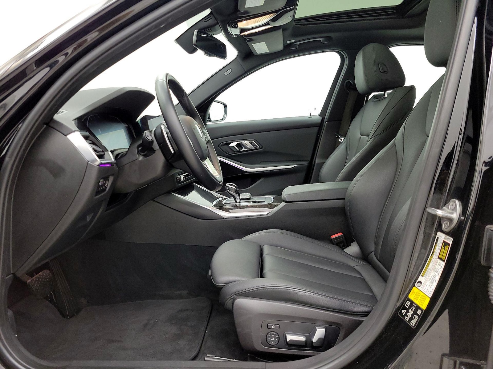 2021 BMW 3 Series 330i - Photo 12