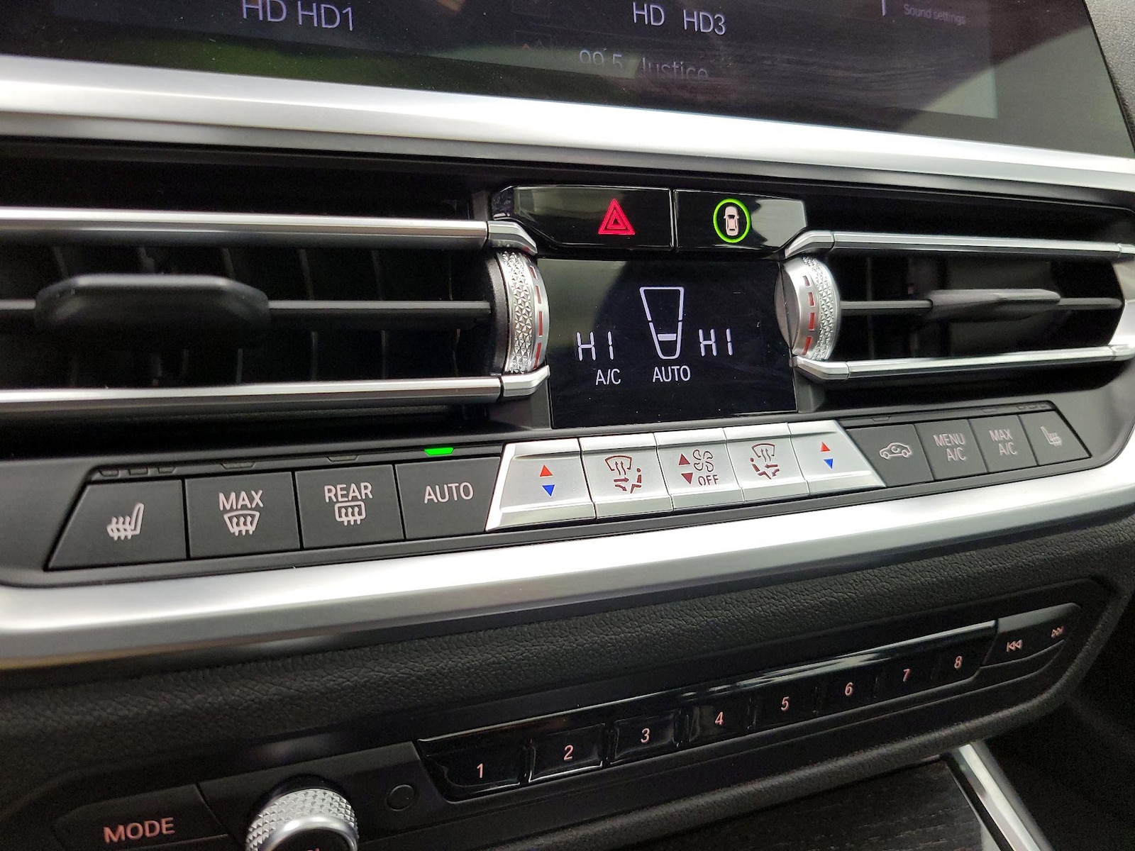 2021 BMW 3 Series 330i - Photo 18