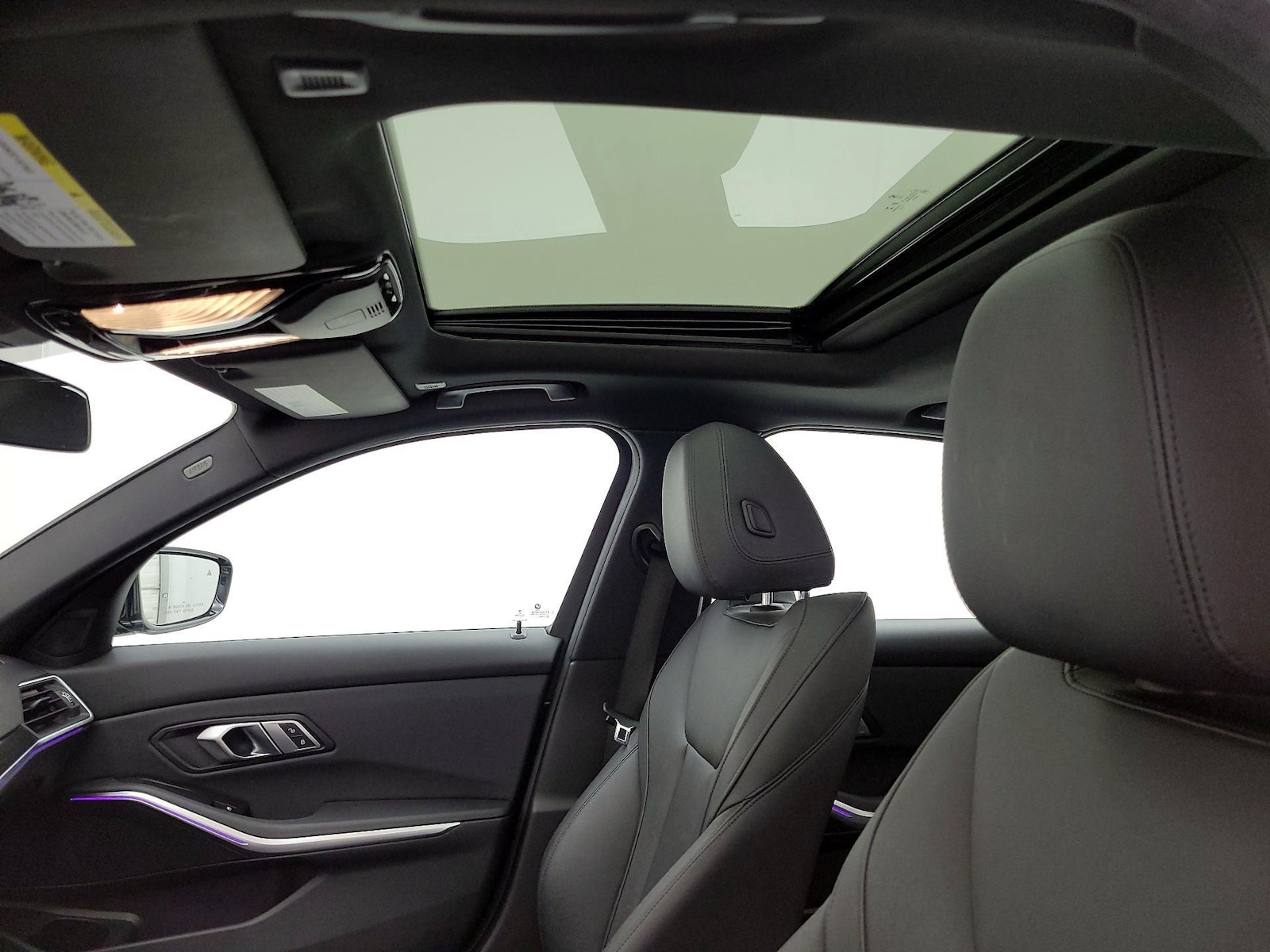 2021 BMW 3 Series 330i - Photo 21