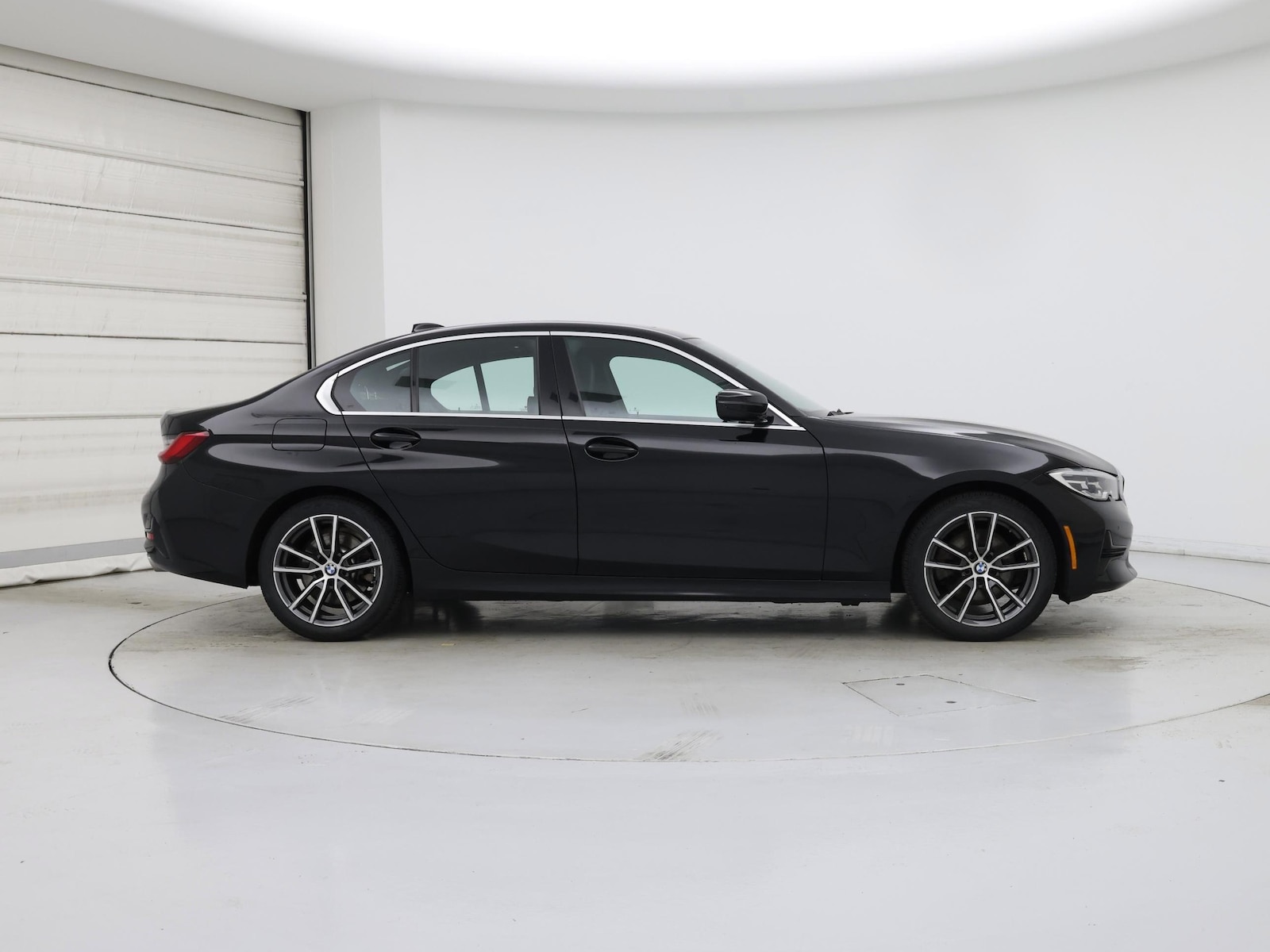2021 BMW 3 Series 330i - Photo 8