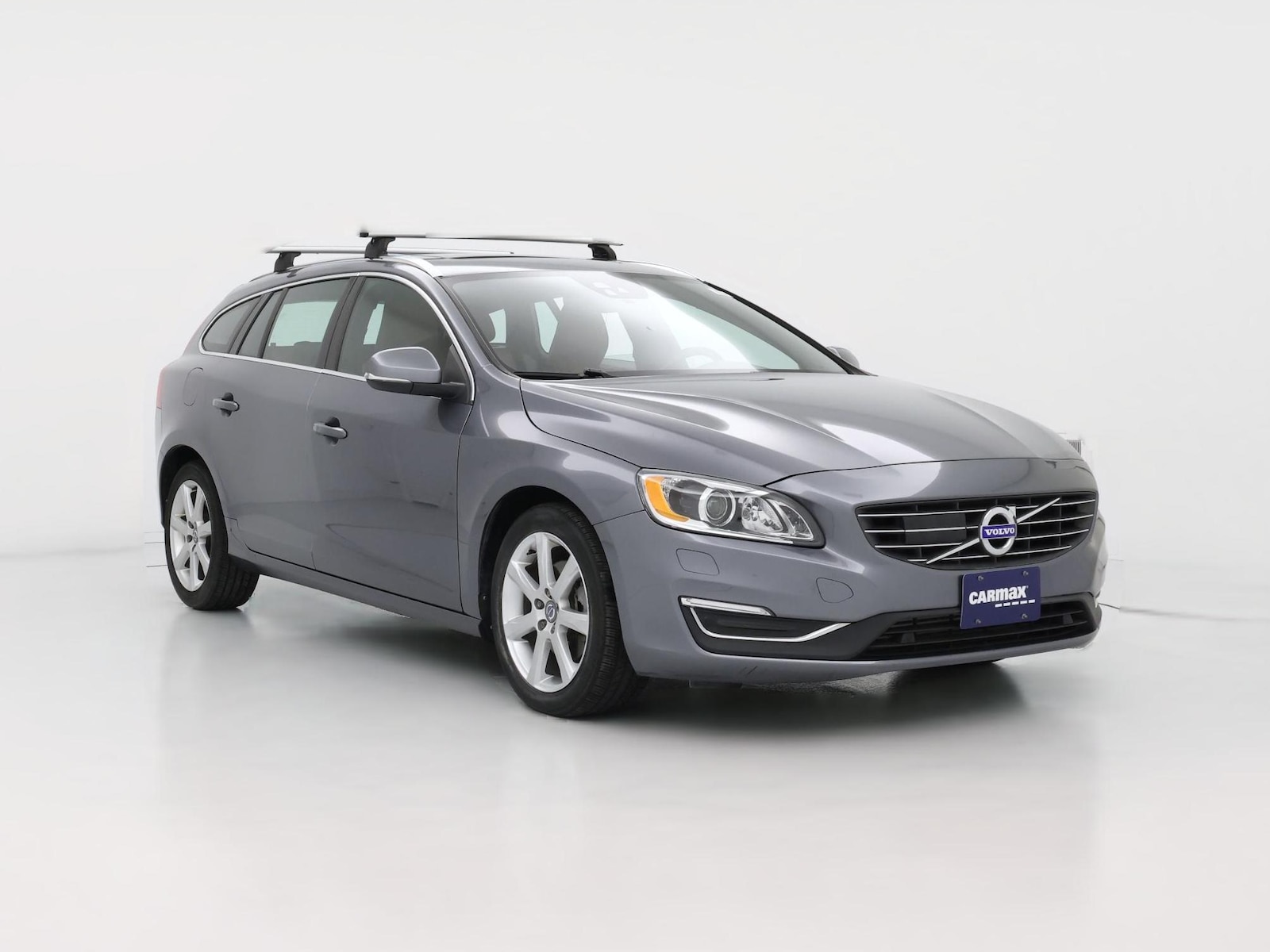 2016 Volvo V60 Platinum - Photo 1