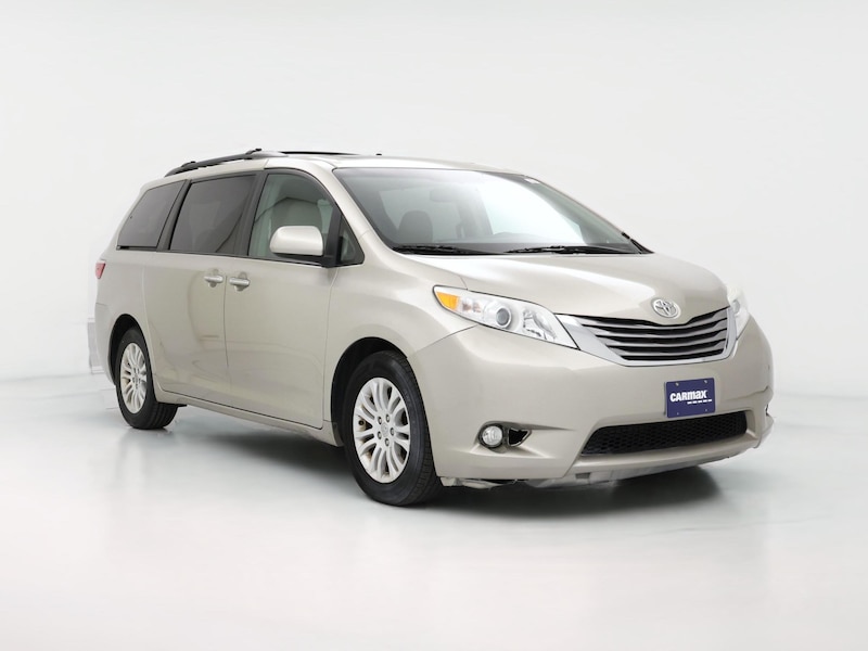 2017 Toyota Sienna XLE
