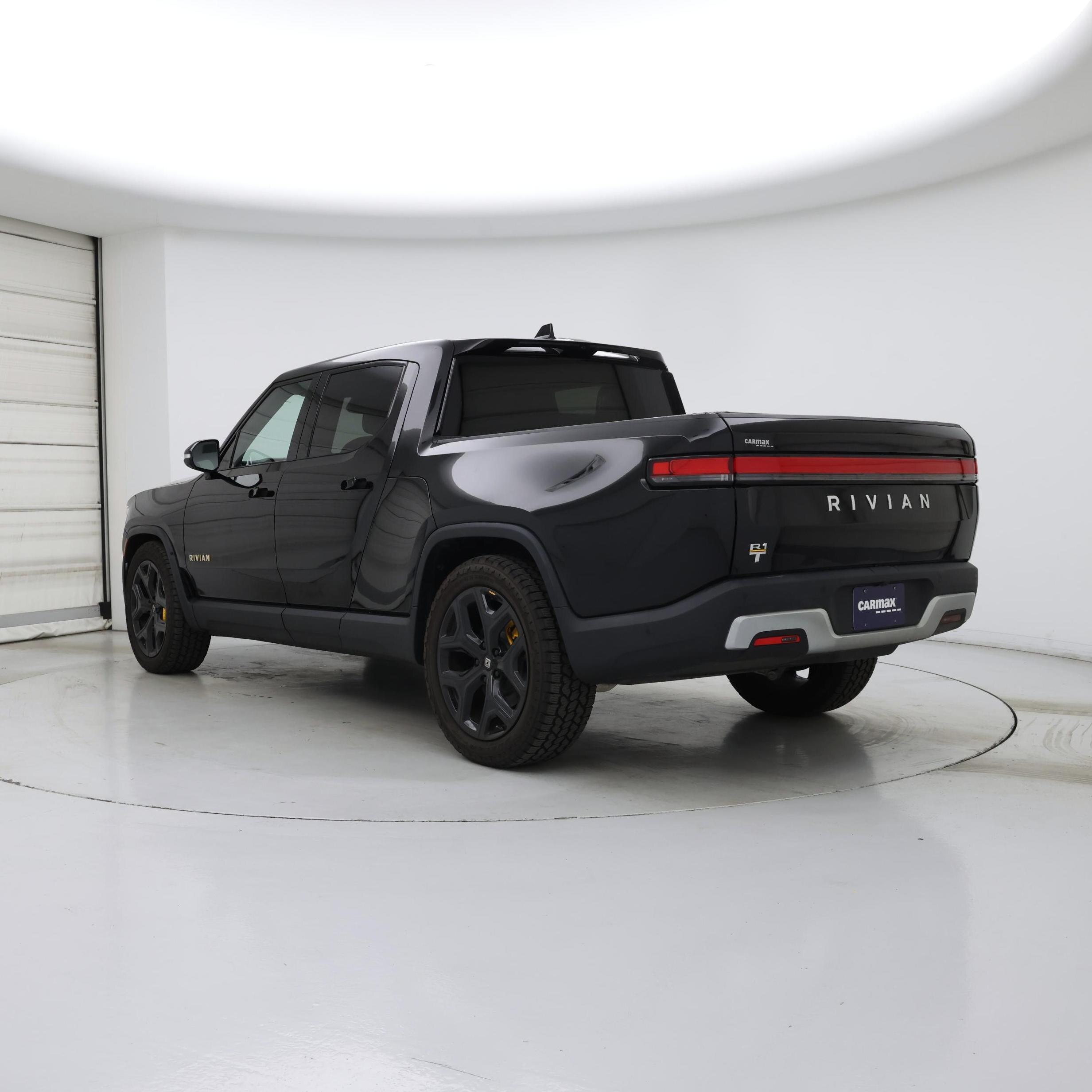 Thumbnail: 2023 Rivian R1T - 2