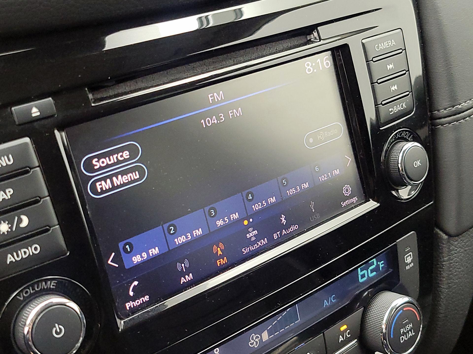 Thumbnail: 2019 Nissan Rogue - 16