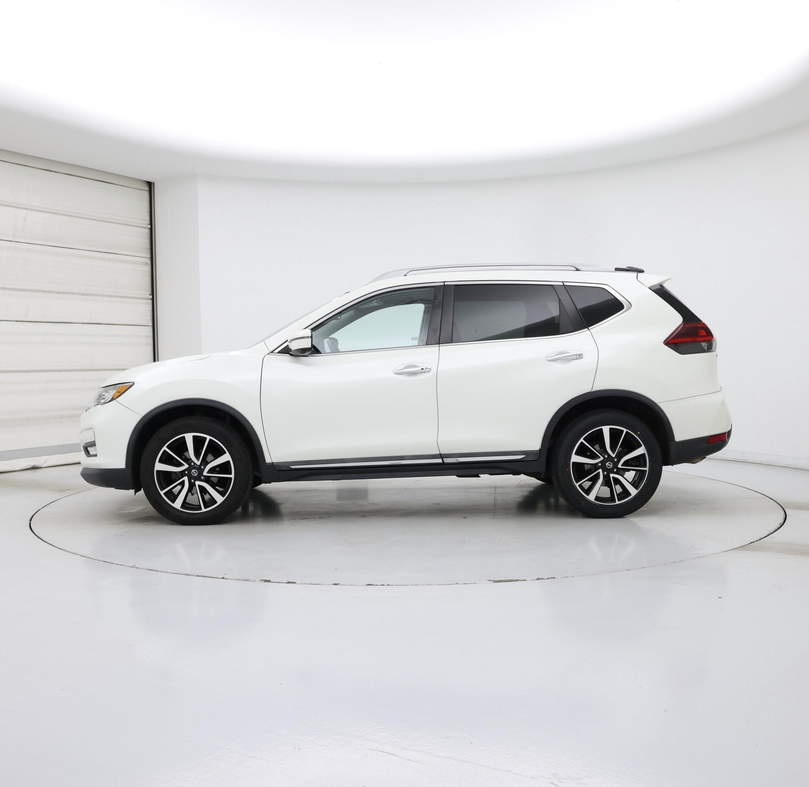 Thumbnail: 2019 Nissan Rogue - 3