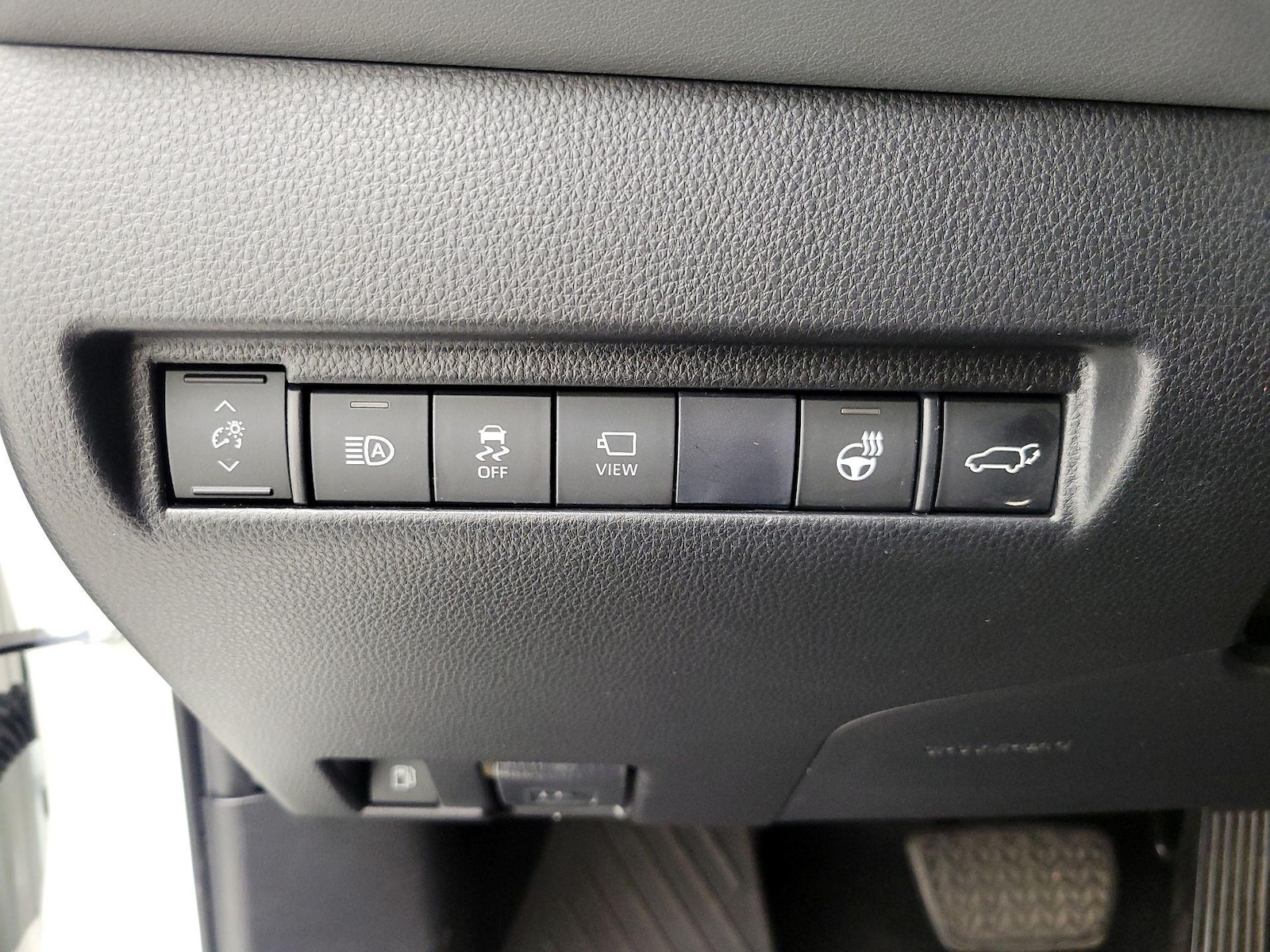 2021 Toyota Venza Limited - Photo 14
