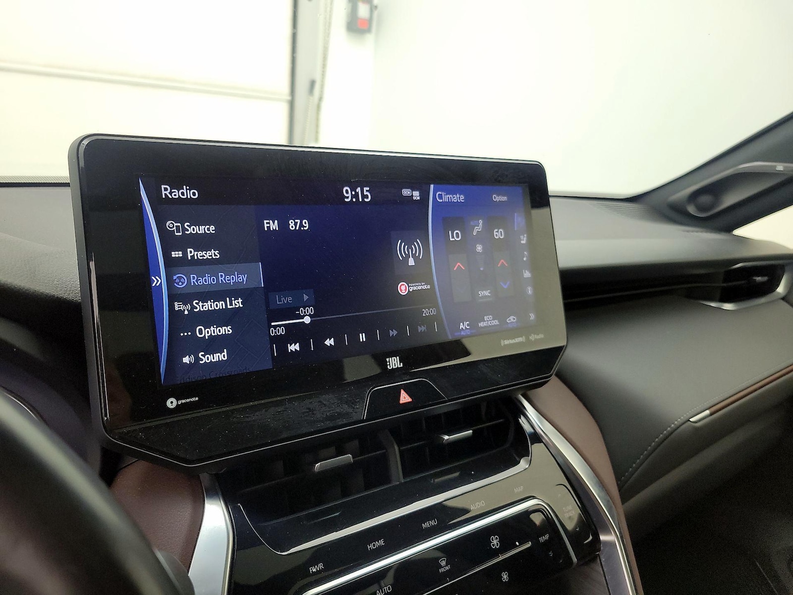2021 Toyota Venza Limited - Photo 17