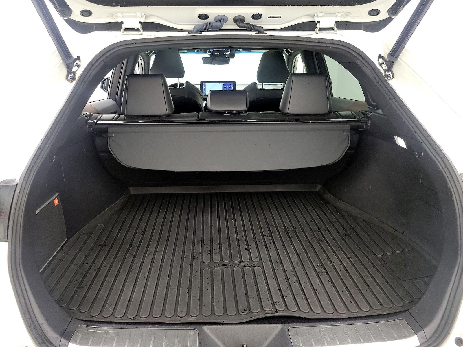 2021 Toyota Venza Limited - Photo 23