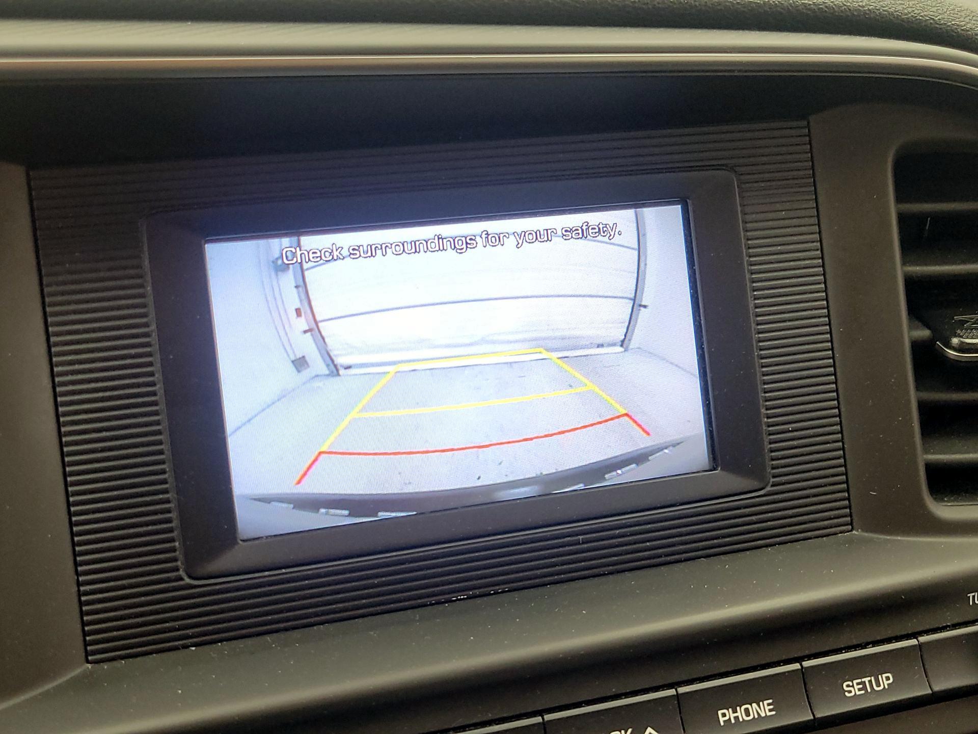 Thumbnail: 2020 Hyundai Elantra - 14