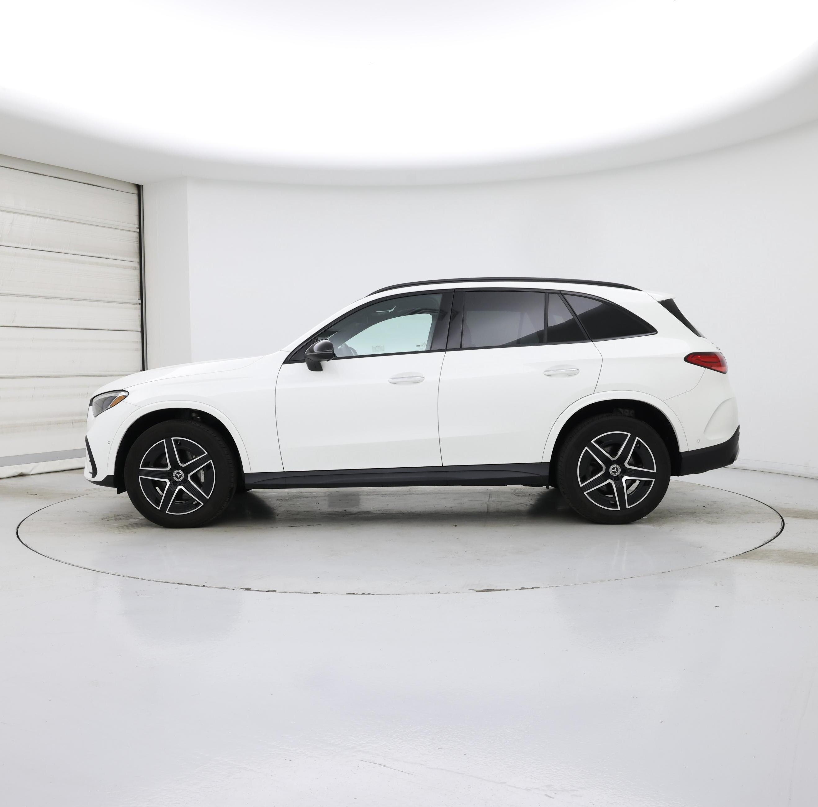 Thumbnail: 2025 Mercedes-Benz GLC - 3