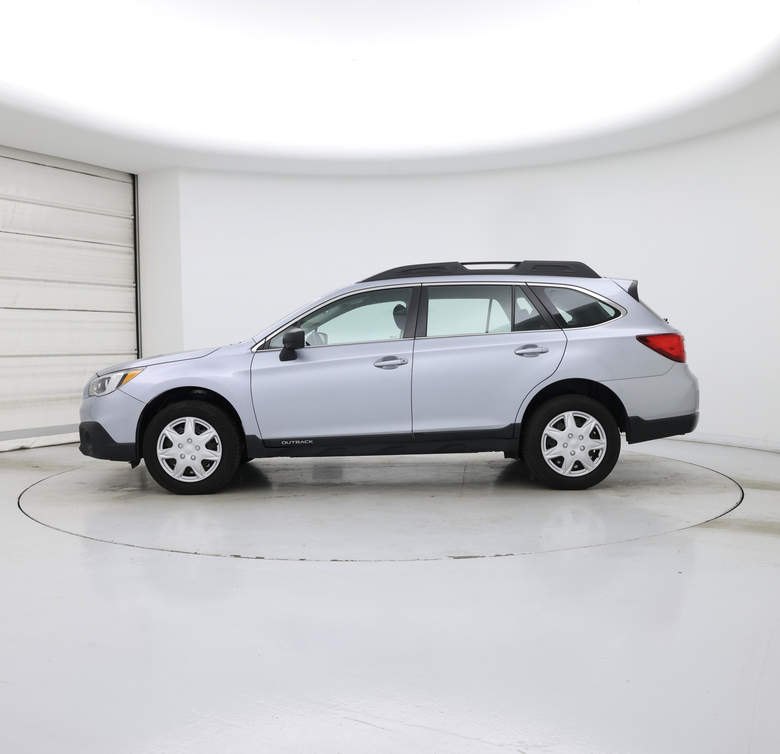 Thumbnail: 2015 Subaru Outback - 3
