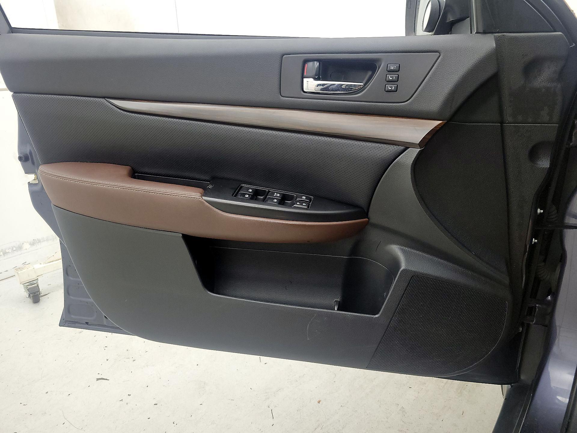 Thumbnail: 2014 Subaru Outback - 12