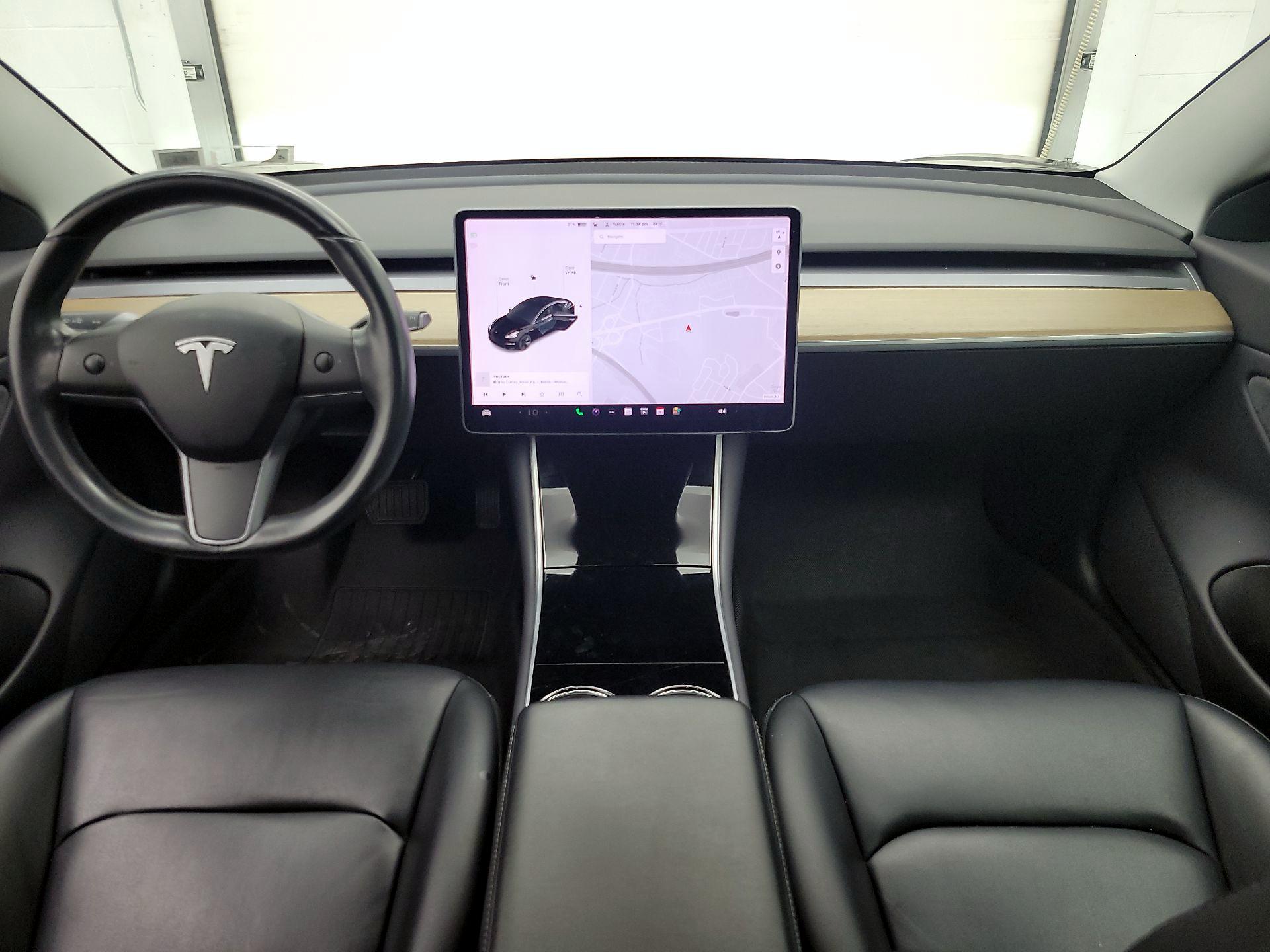 Thumbnail: 2019 Tesla Model 3 - 9