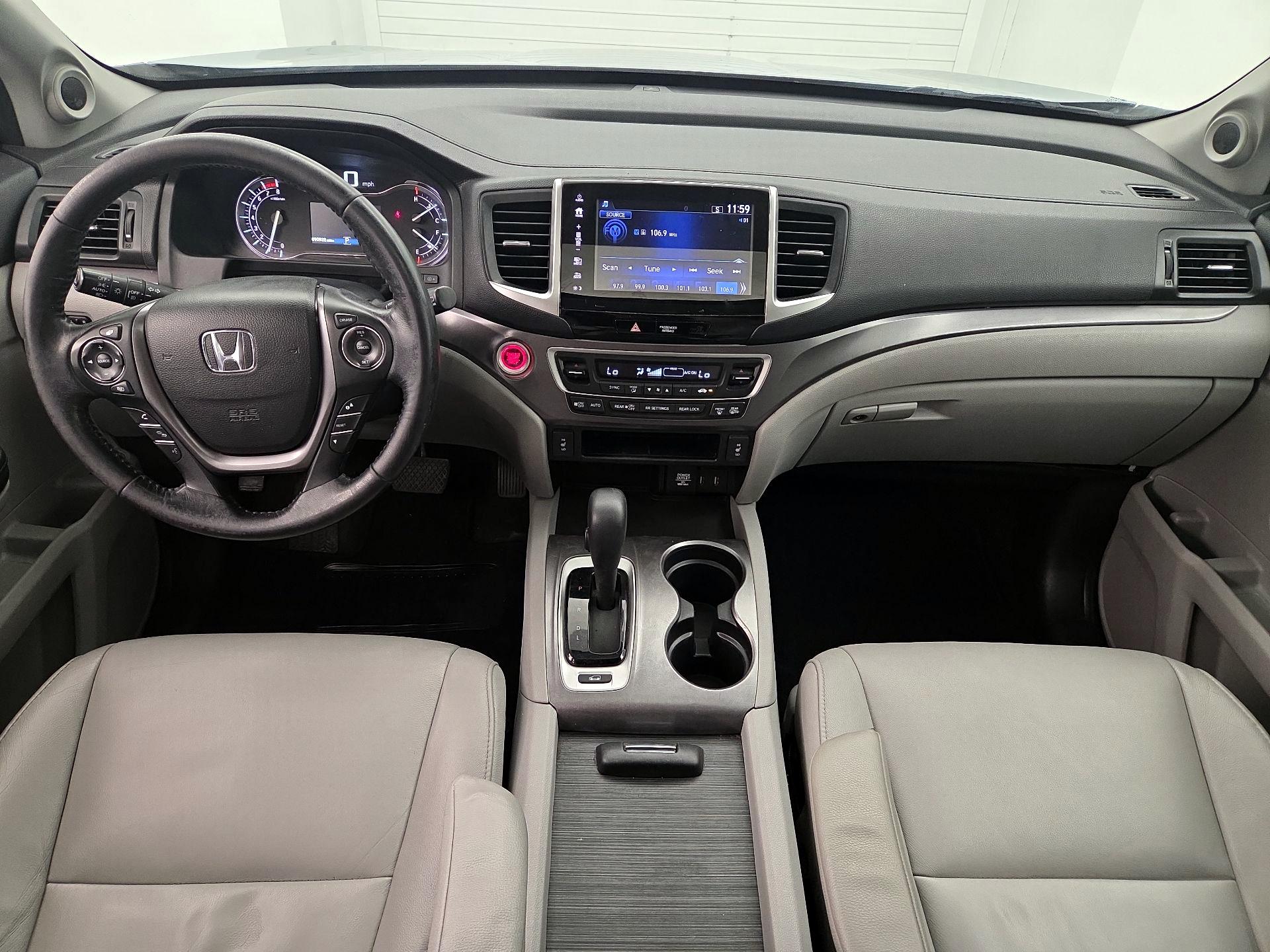Thumbnail: 2018 Honda Pilot - 9