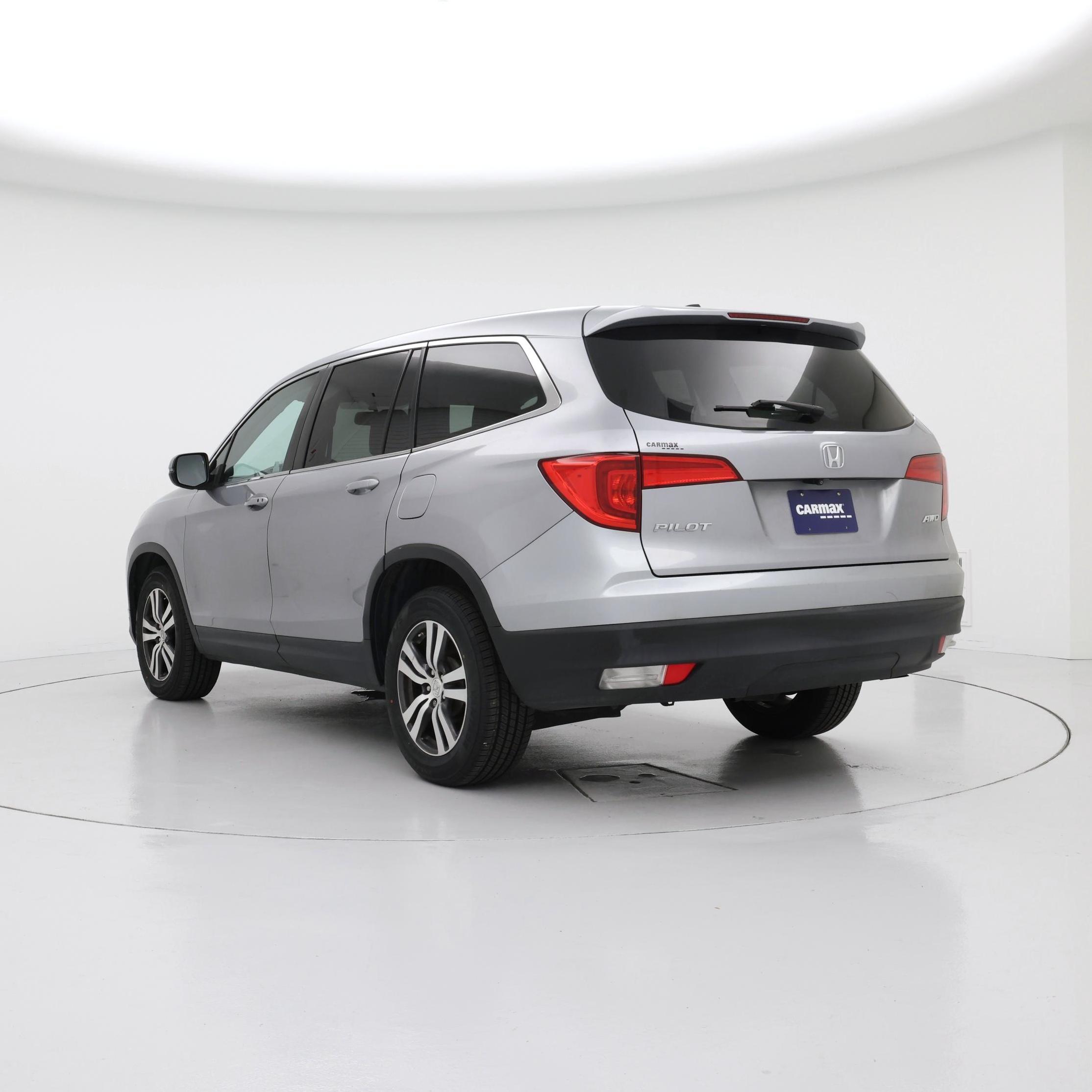 Thumbnail: 2018 Honda Pilot - 2