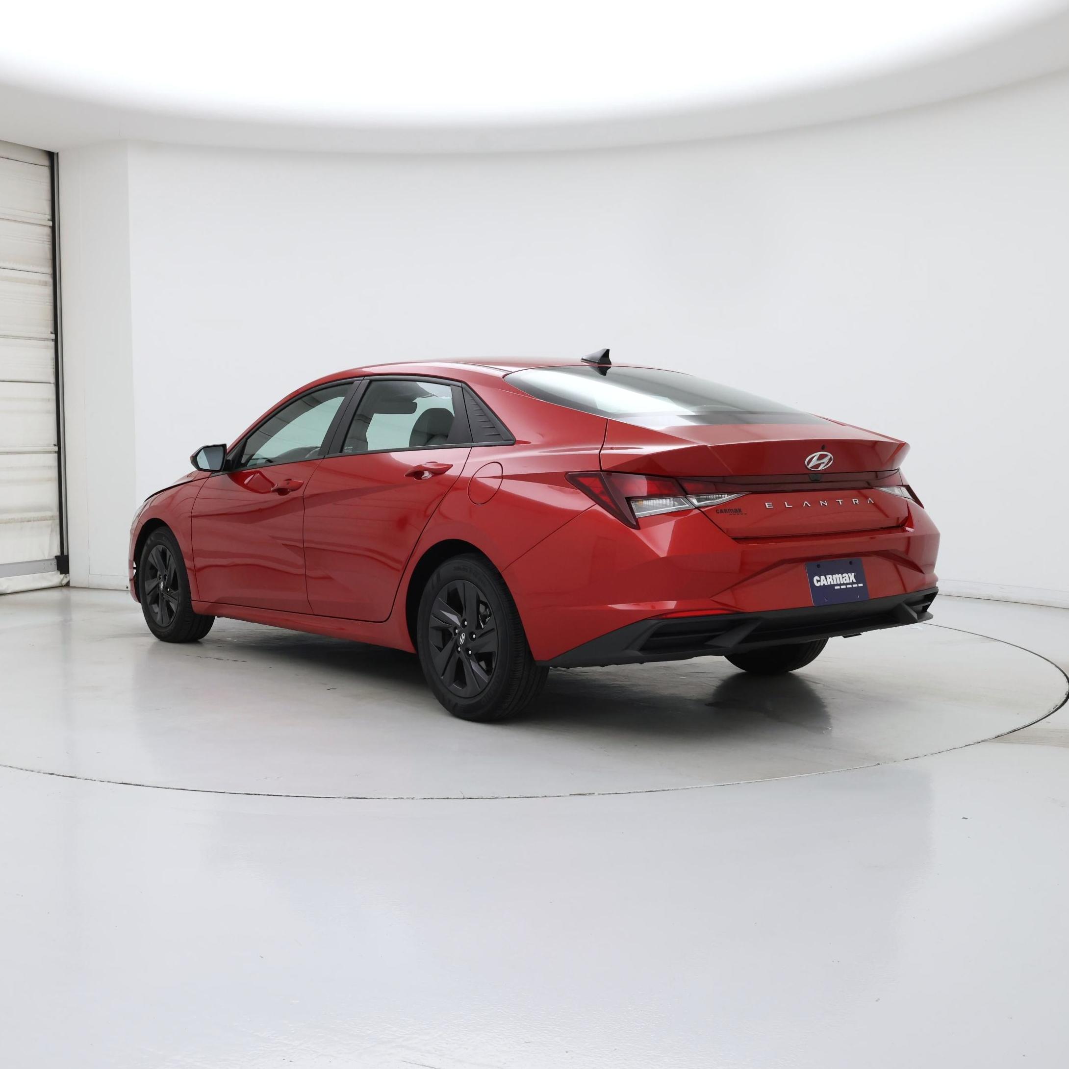 Thumbnail: 2022 Hyundai Elantra - 2