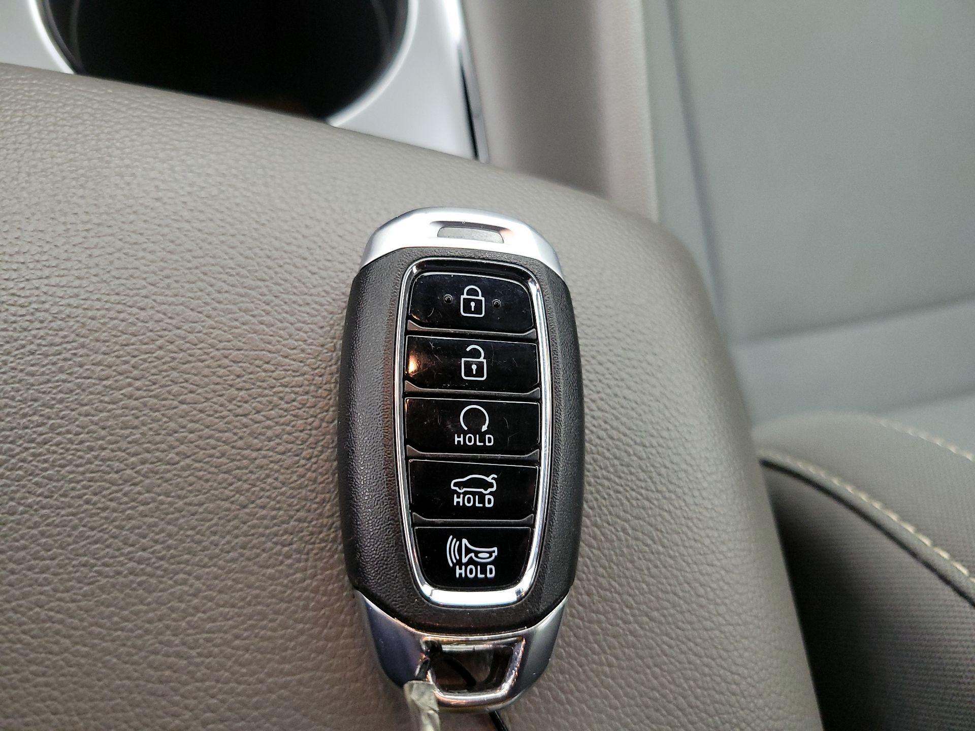Thumbnail: 2022 Hyundai Elantra - 20